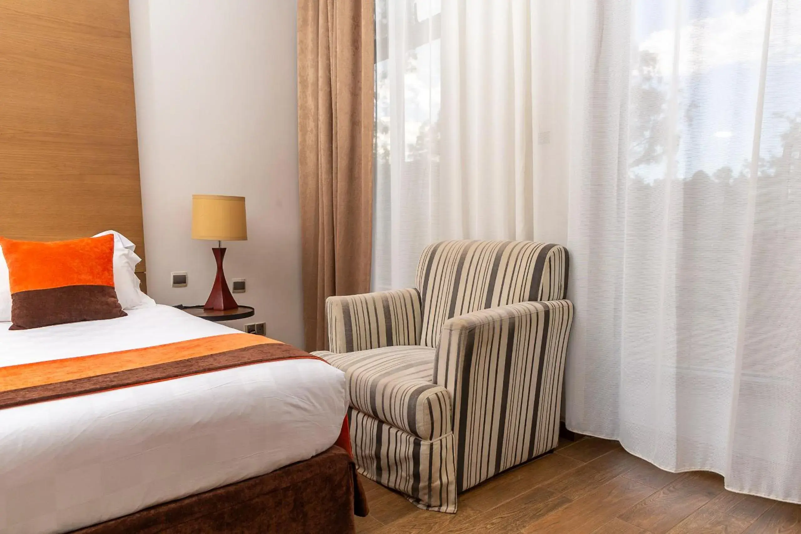 Deluxe Double Room in Alba Hotel Meru Deluxe Double Room in Alba Hotel Meru