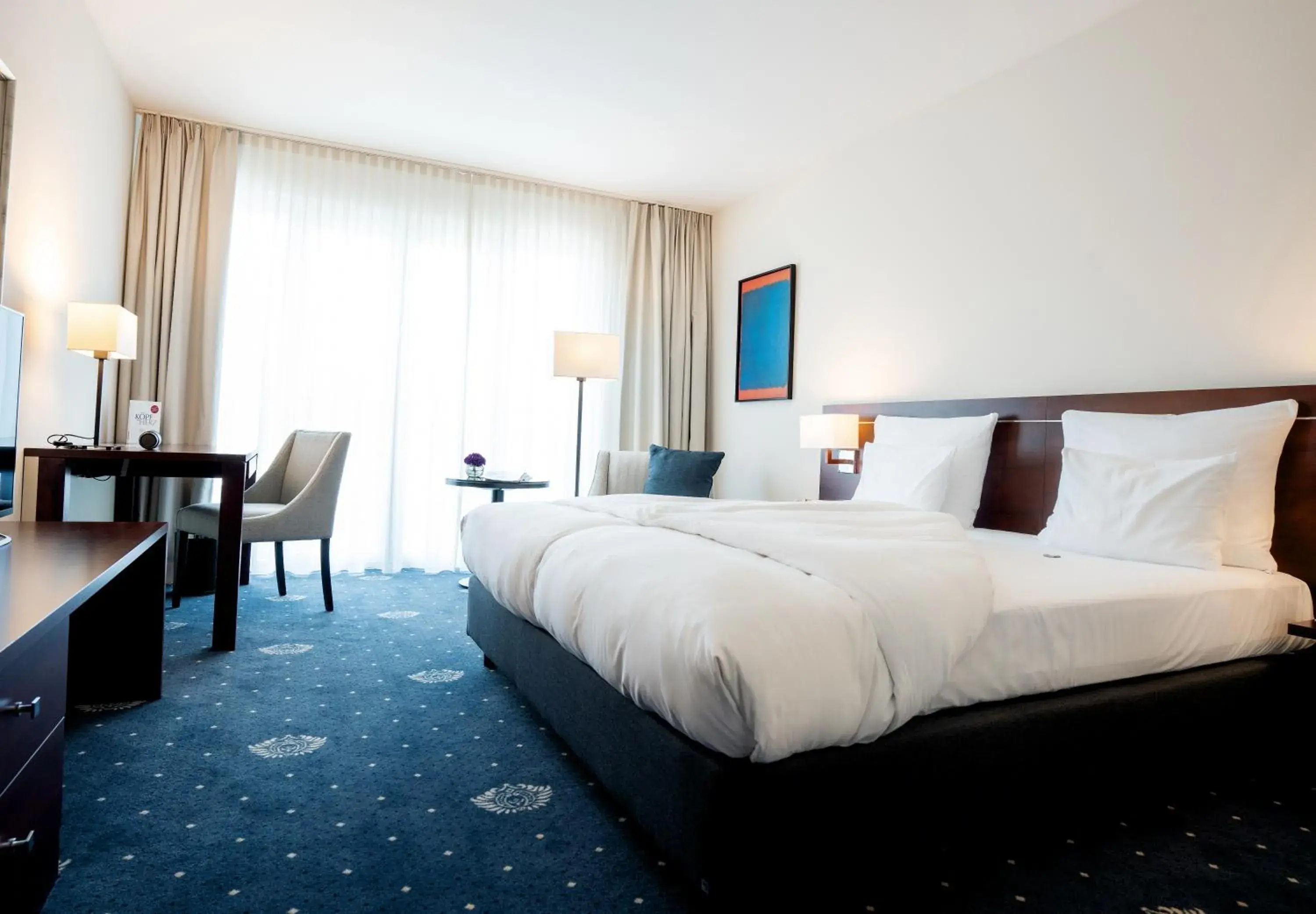 Superior Double Room in Hotel Vier Jahreszeiten Starnberg Superior Double Room in Hotel Vier Jahreszeiten Starnberg