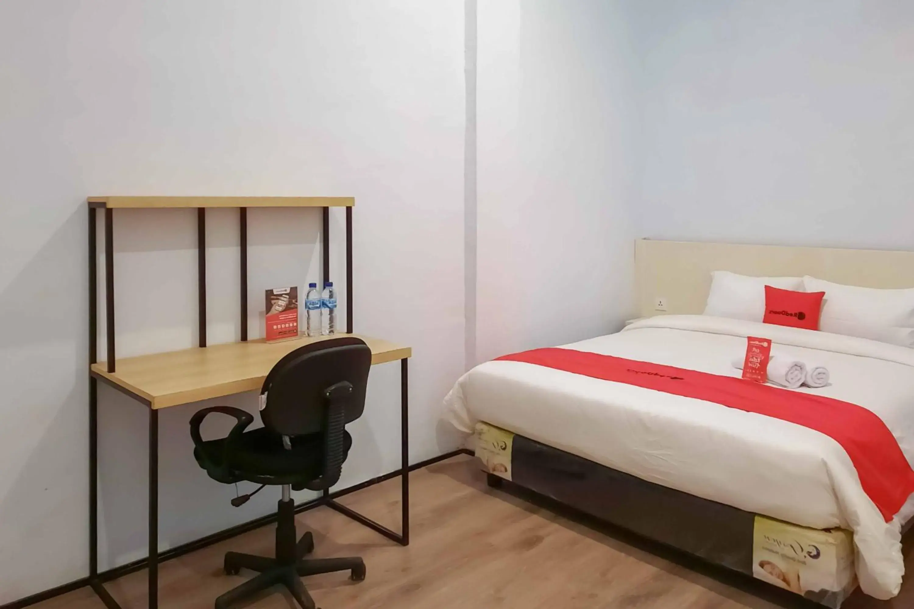 Single Room in RedDoorz CBD Polonia Medan Single Room in RedDoorz CBD Polonia Medan
