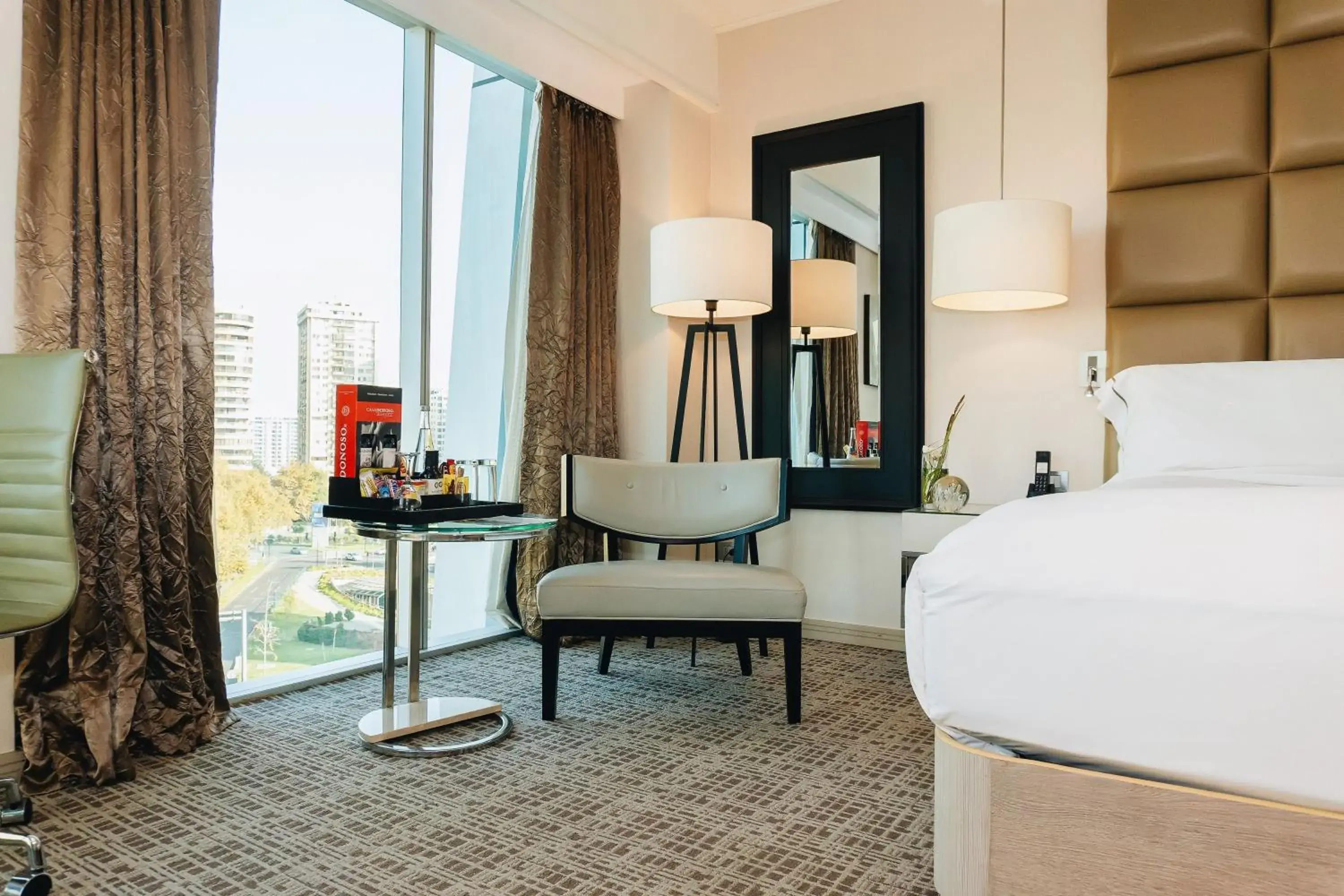 Chilean/European, Guest room, 1 King Bed in Renaissance Santiago by Marriott Chilean/European, Guest room, 1 King Bed in Renaissance Santiago by Marriott