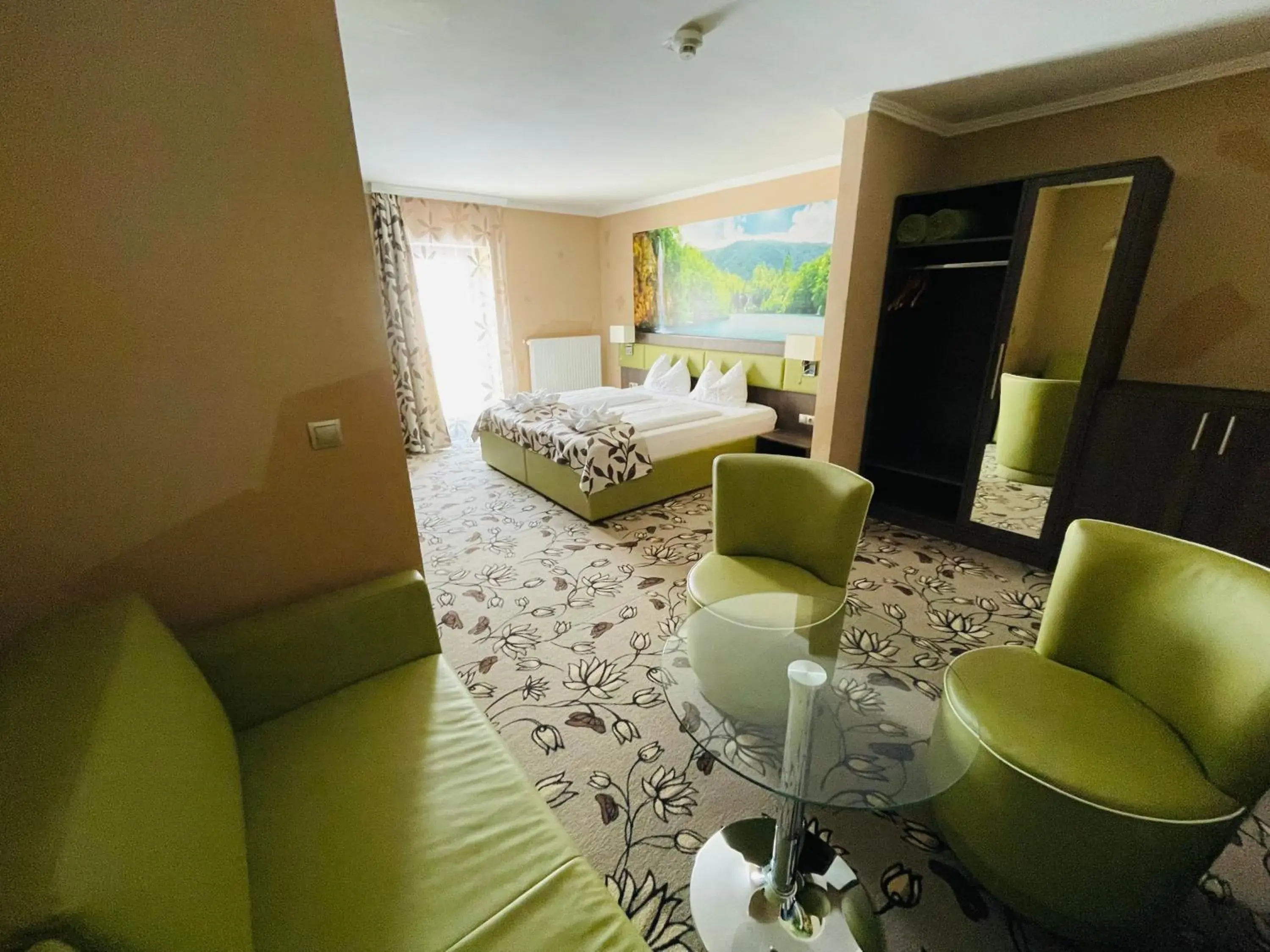 Quadruple Room - single occupancy in Hotel Pruggererhof Quadruple Room - single occupancy in Hotel Pruggererhof