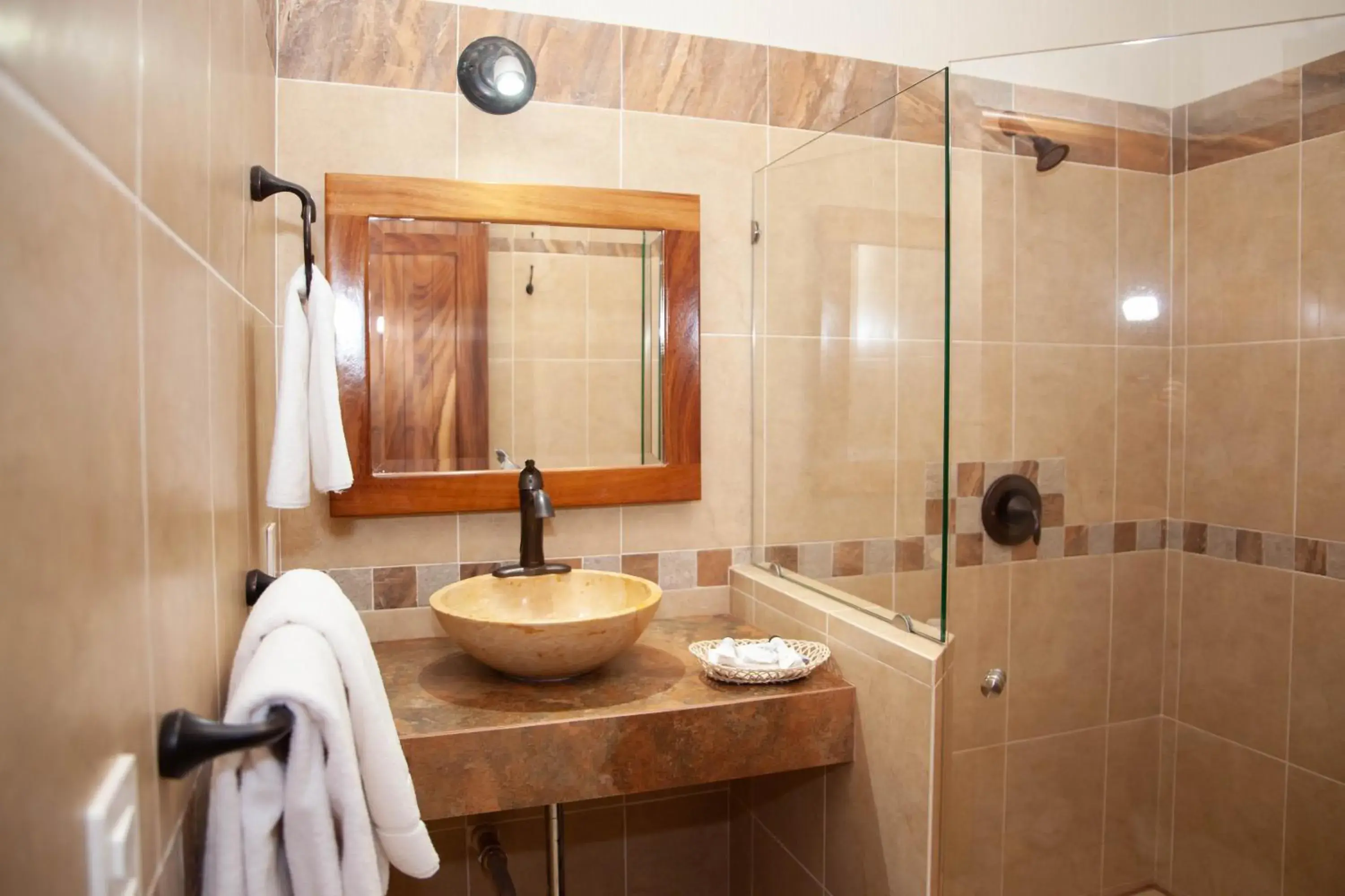 Deluxe King Room in Encanto de la Sierra Hotel Deluxe King Room in Encanto de la Sierra Hotel