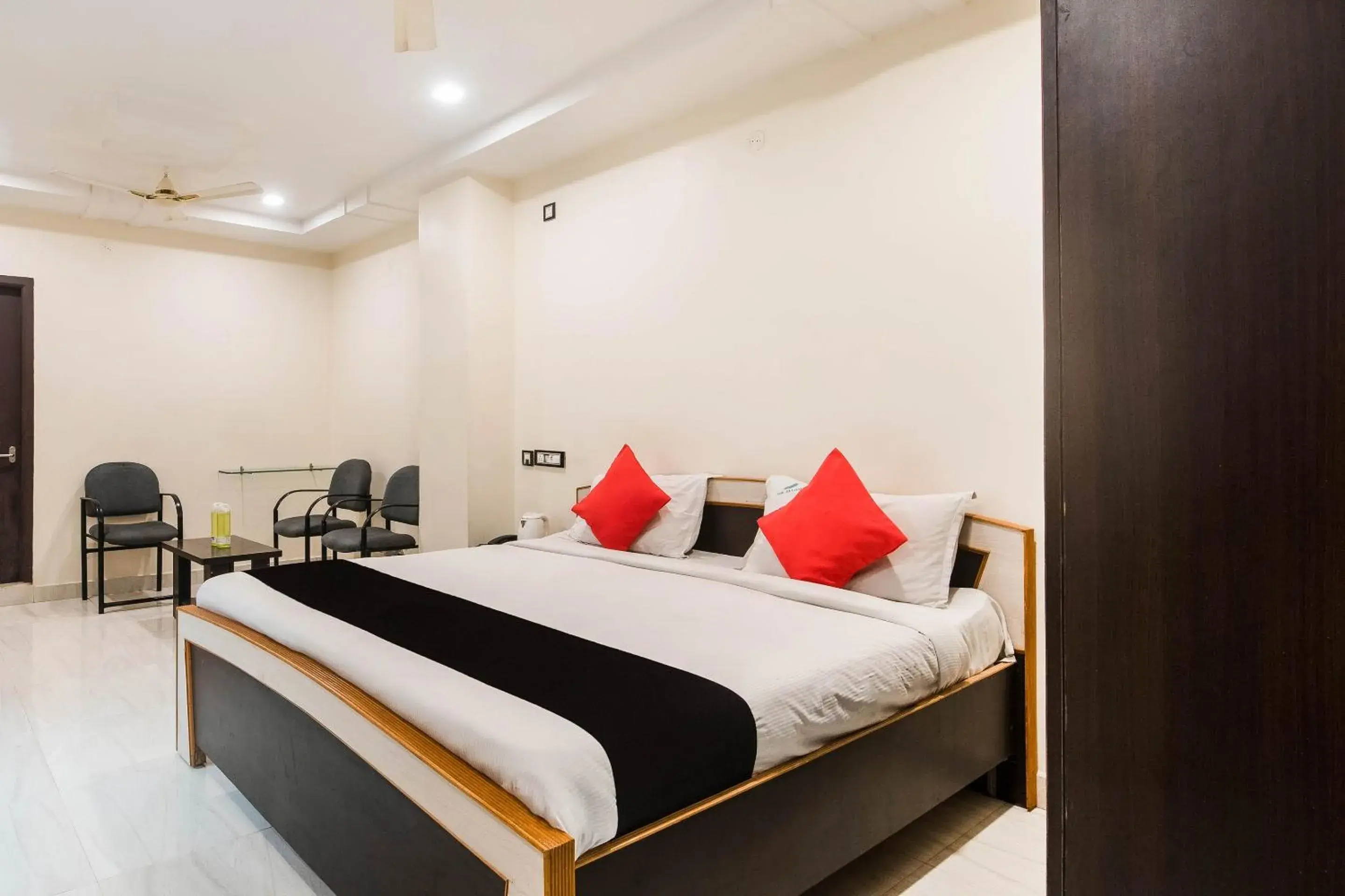 Deluxe Triple Room - single occupancy in Capital O Aditya Grand Deluxe Triple Room - single occupancy in Capital O Aditya Grand