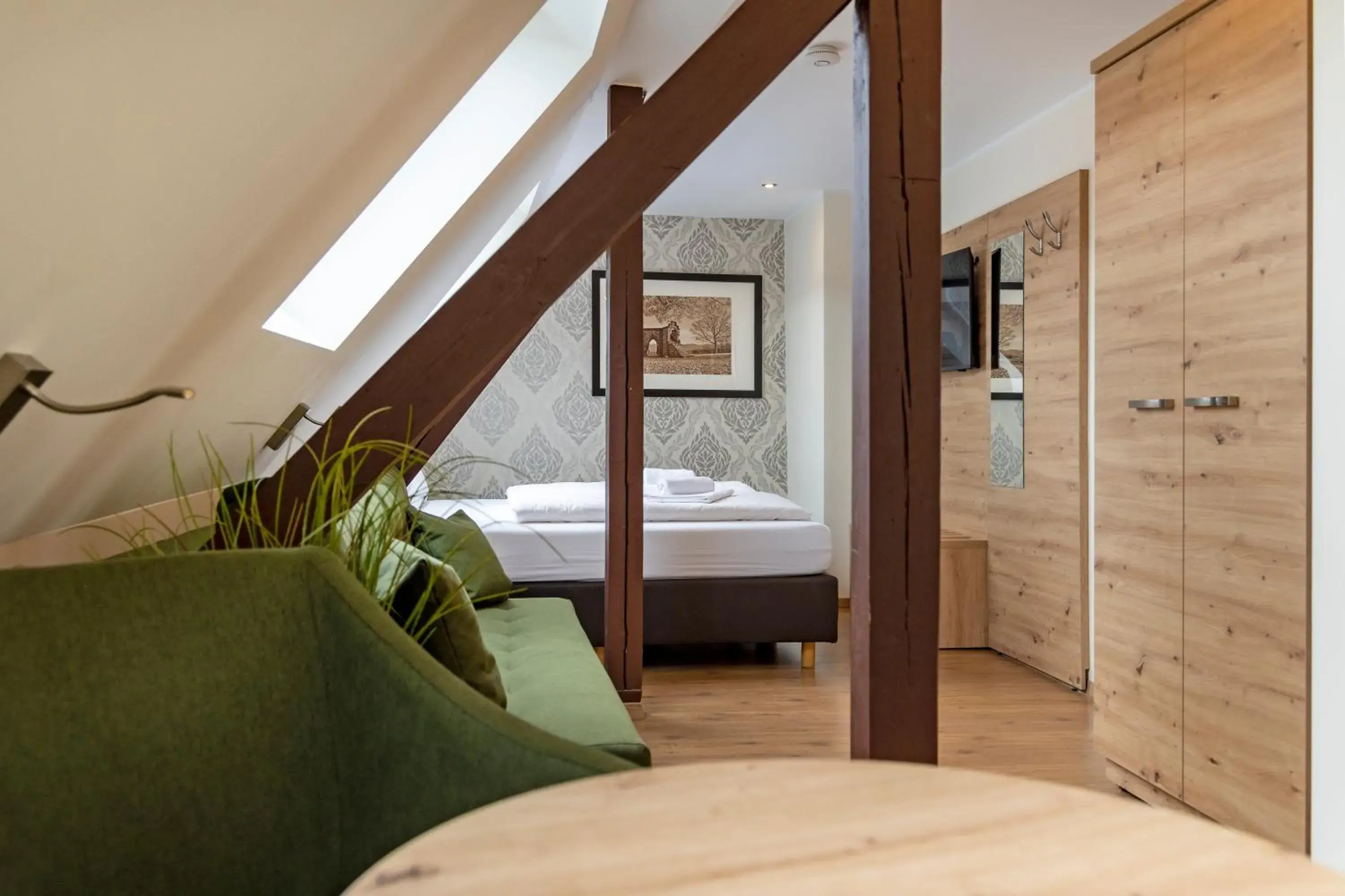 Comfort Double Room - Annex in AKZENT Hotel Restaurant Roter Ochse Rhens bei Koblenz Comfort Double Room - Annex in AKZENT Hotel Restaurant Roter Ochse Rhens bei Koblenz