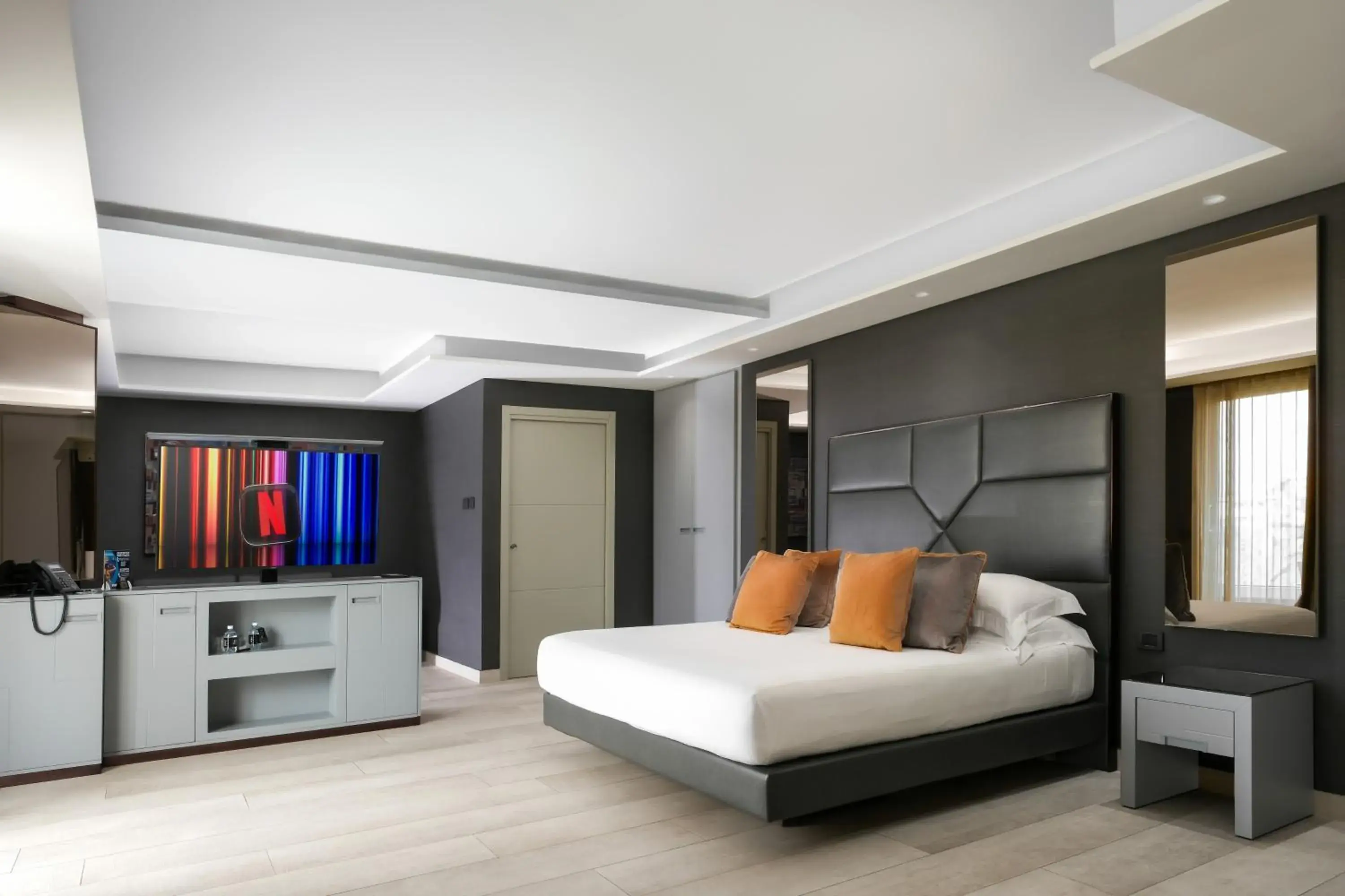 Deluxe Suite in Hotel & Resort Tre Fontane Luxury Deluxe Suite in Hotel & Resort Tre Fontane Luxury