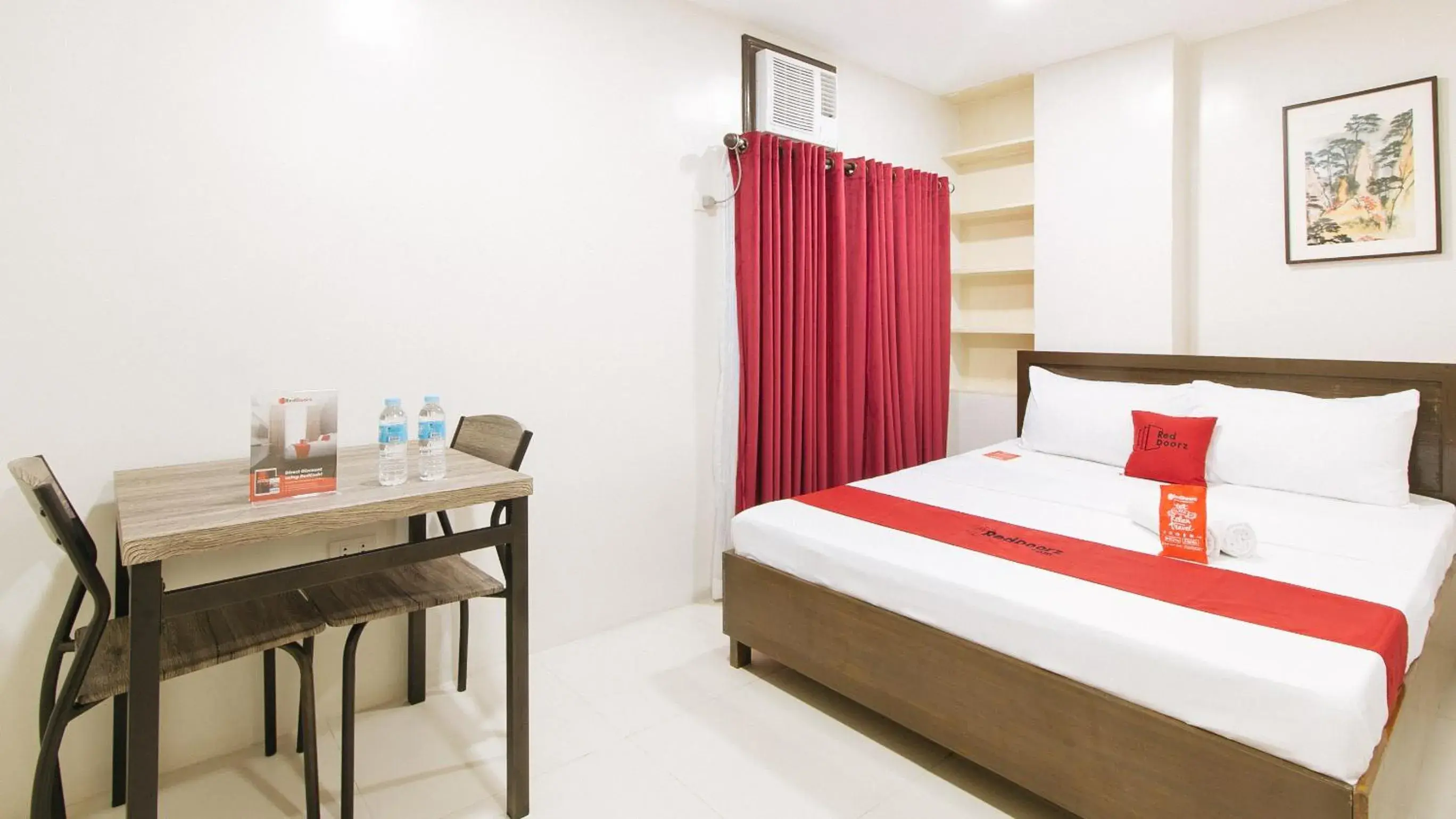 Executive Suite in RedDoorz near Fernwoods Garden Quezon City Executive Suite in RedDoorz near Fernwoods Garden Quezon City