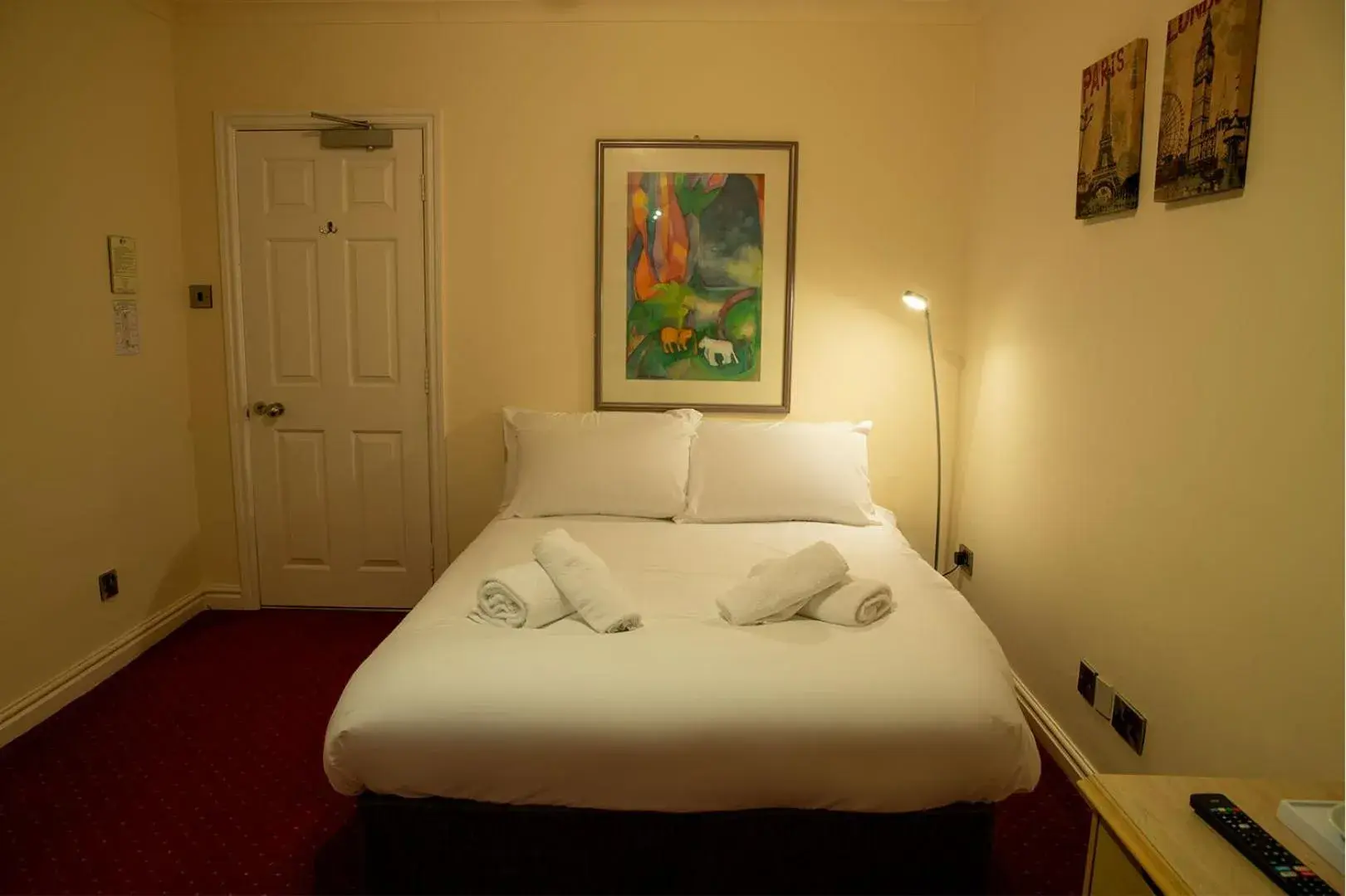 King Room in The Knighton Hotel King Room in The Knighton Hotel