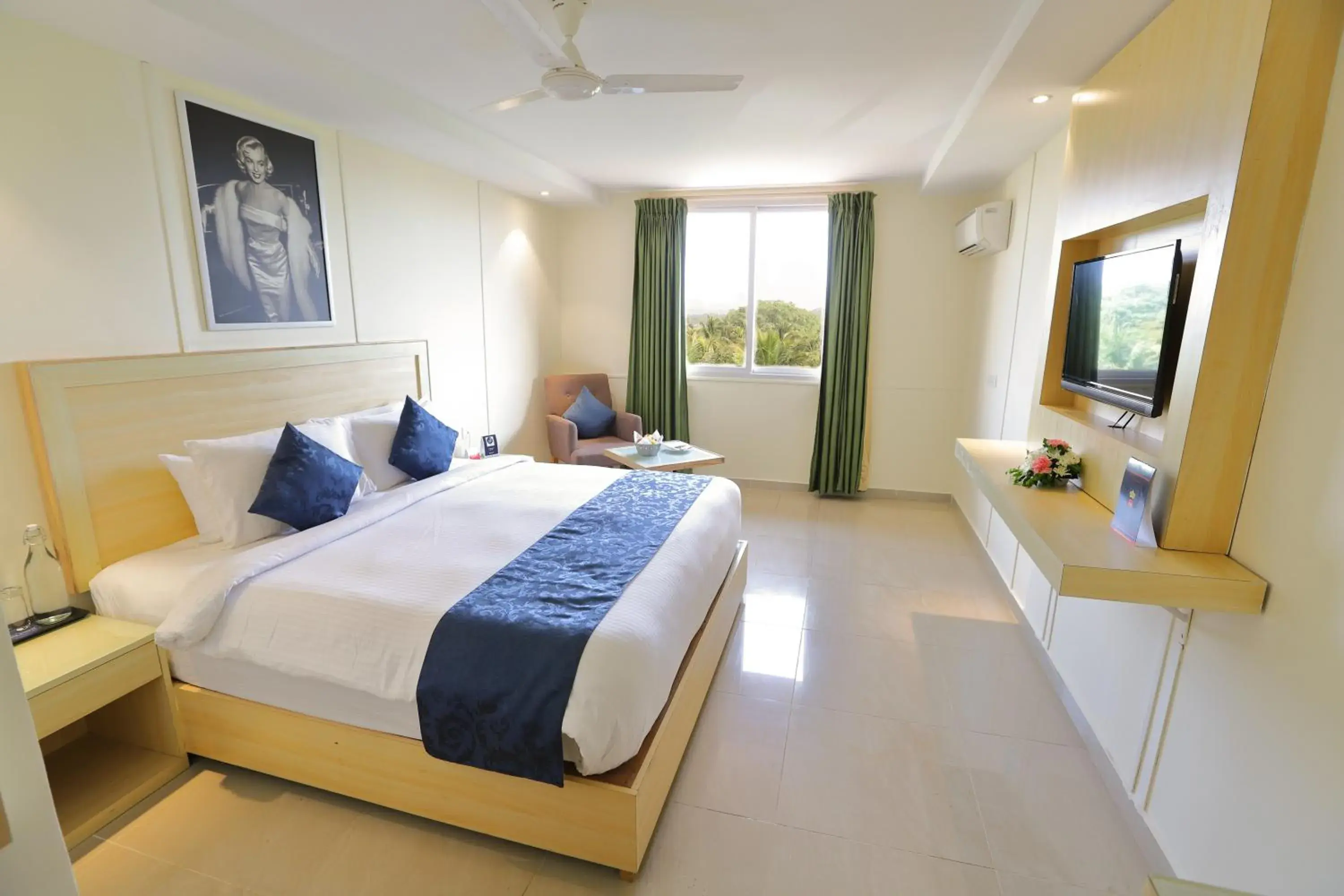 Standard Double Room in Zip By Spree Hotels Hyde Goa Standard Double Room in Zip By Spree Hotels Hyde Goa