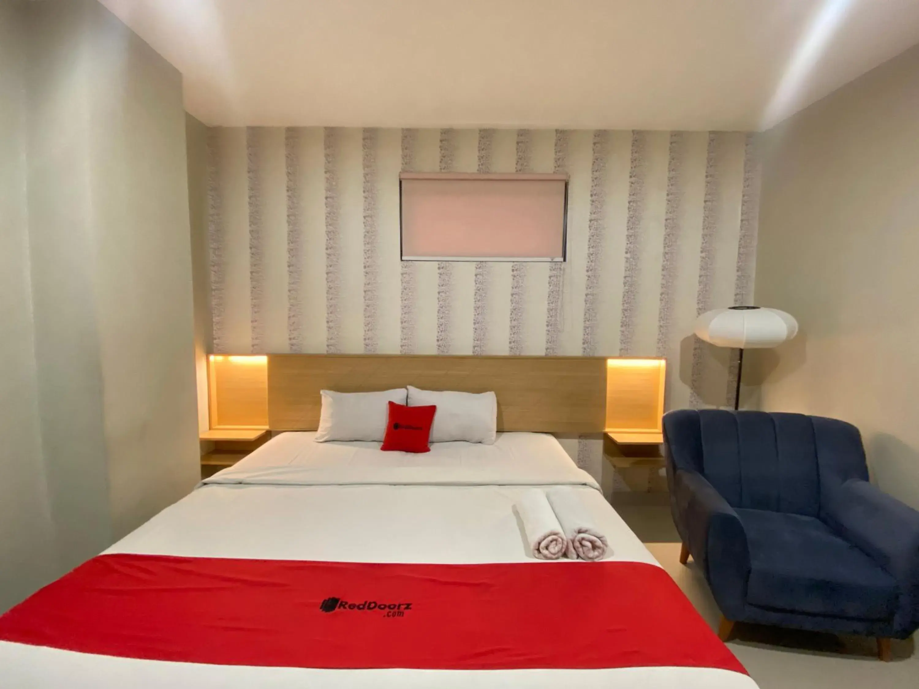 Suite in RedDoorz Plus @ Karapitan Street Suite in RedDoorz Plus @ Karapitan Street