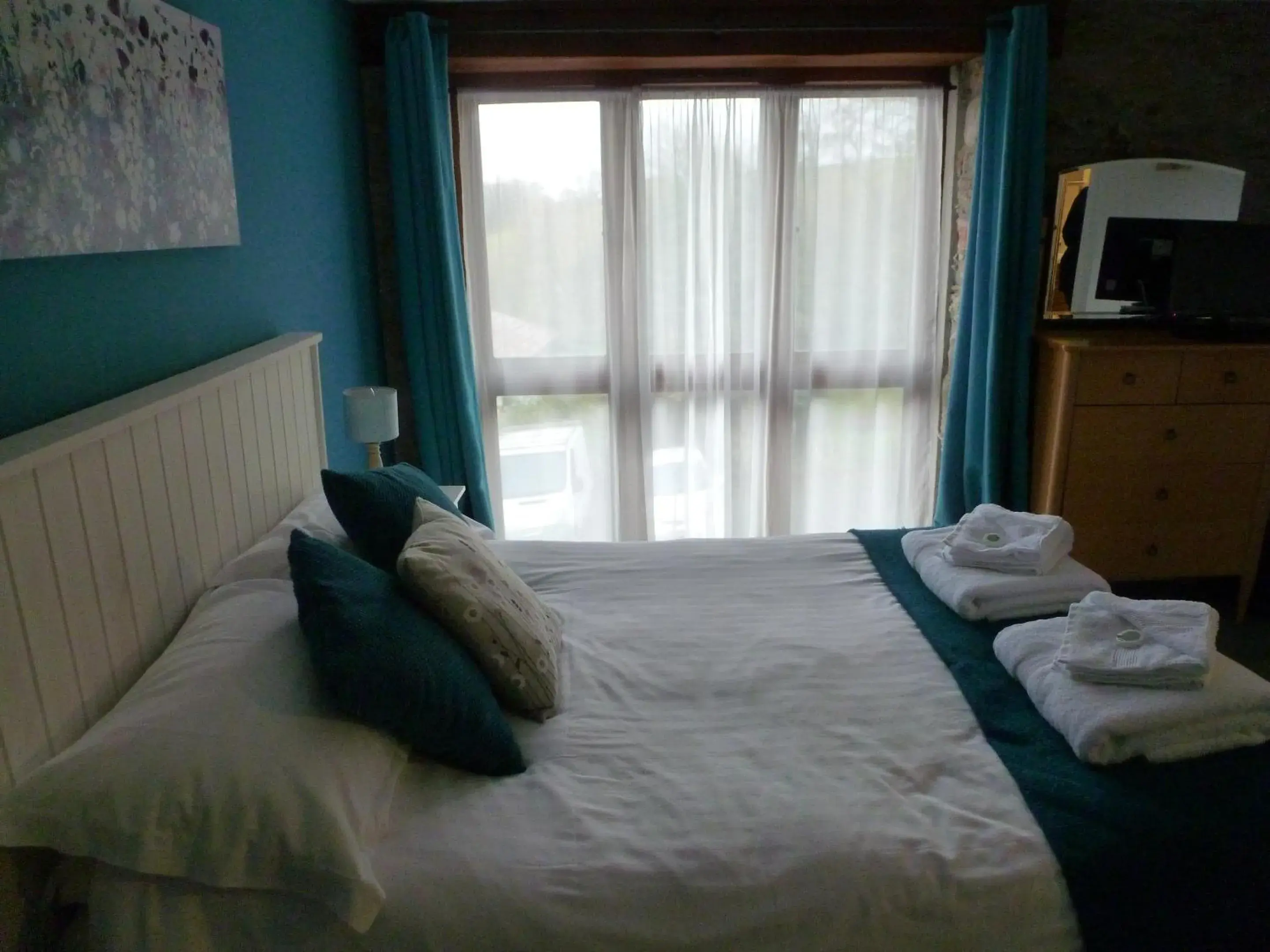 Family Room with Bath - single occupancy in The Liscawn Family Room with Bath - single occupancy in The Liscawn