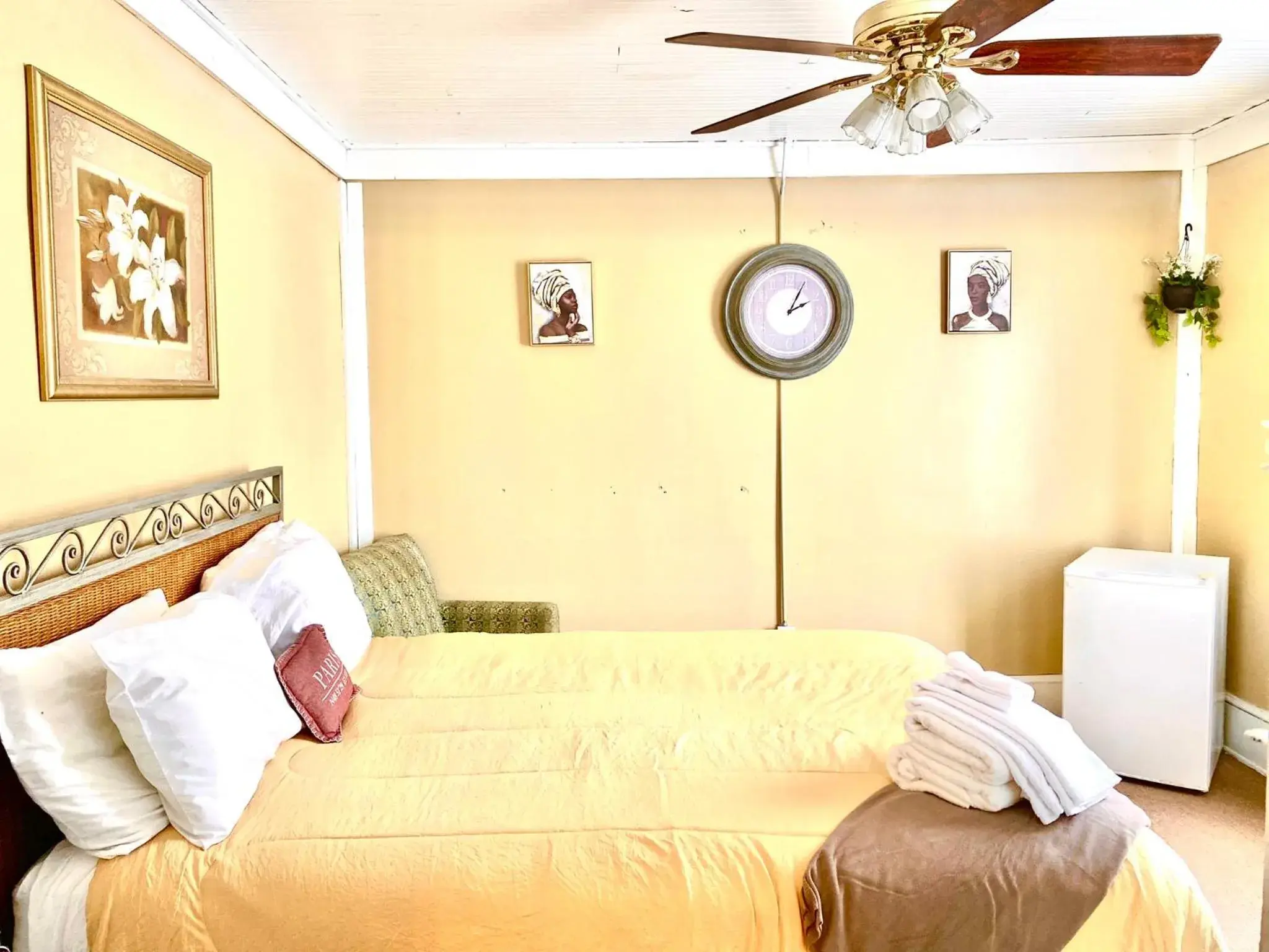 Queen Room in Bella's Boutique Hotel Queen Room in Bella's Boutique Hotel