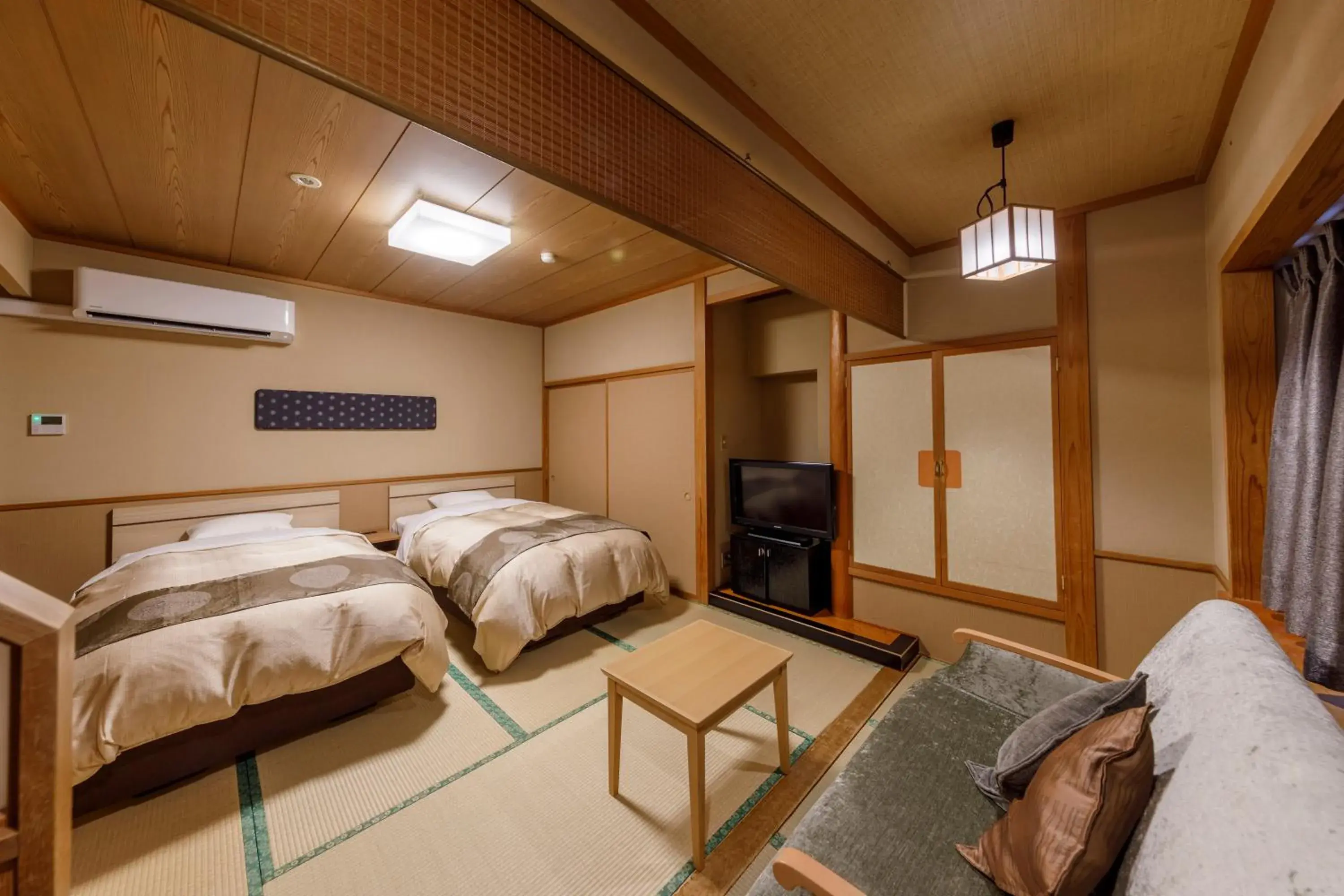 Twin Room in Jizaiso Twin Room in Jizaiso