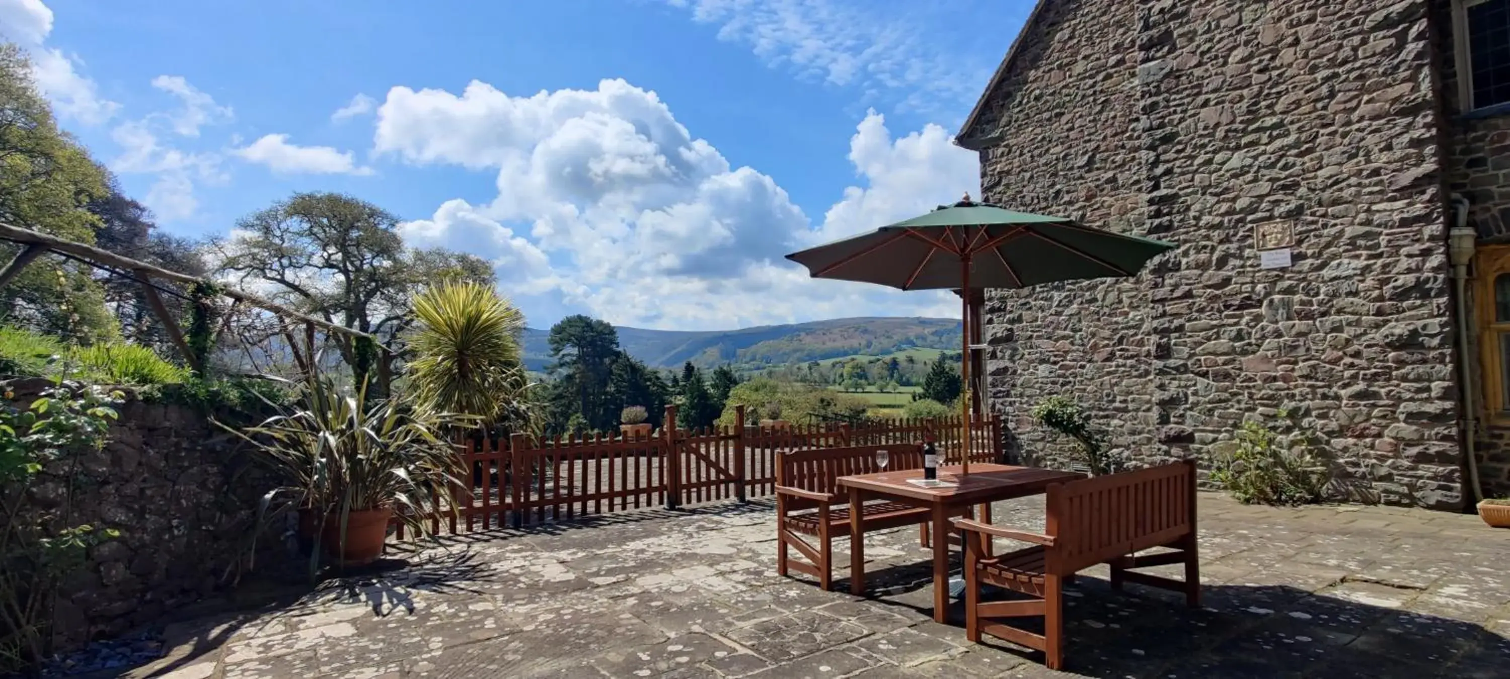 One-Bedroom Apartment in Luxury Bed And Breakfast at Bossington Hall in Exmoor, Somerset One-Bedroom Apartment in Luxury Bed And Breakfast at Bossington Hall in Exmoor, Somerset