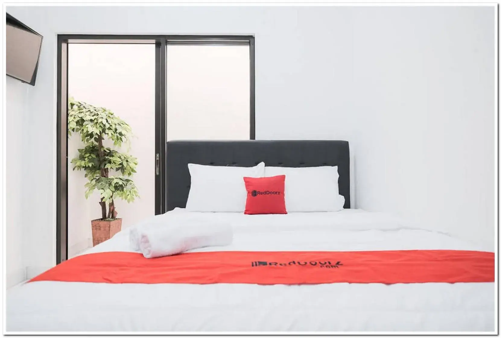 RedDoorz near Kota Tua 2 RedDoorz near Kota Tua 2