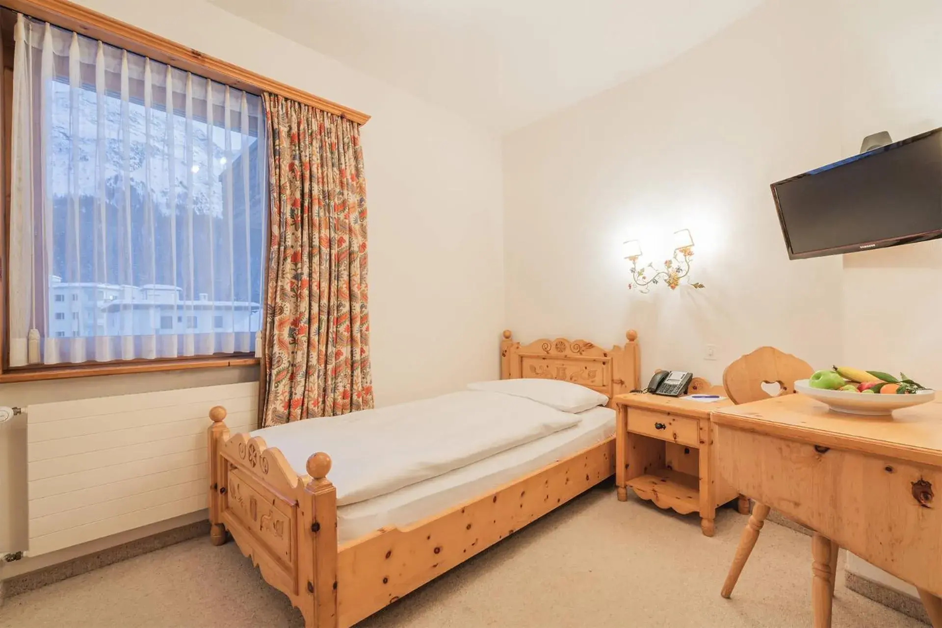 Standard Single Room in Hotel Corvatsch - Web Check-in Standard Single Room in Hotel Corvatsch - Web Check-in