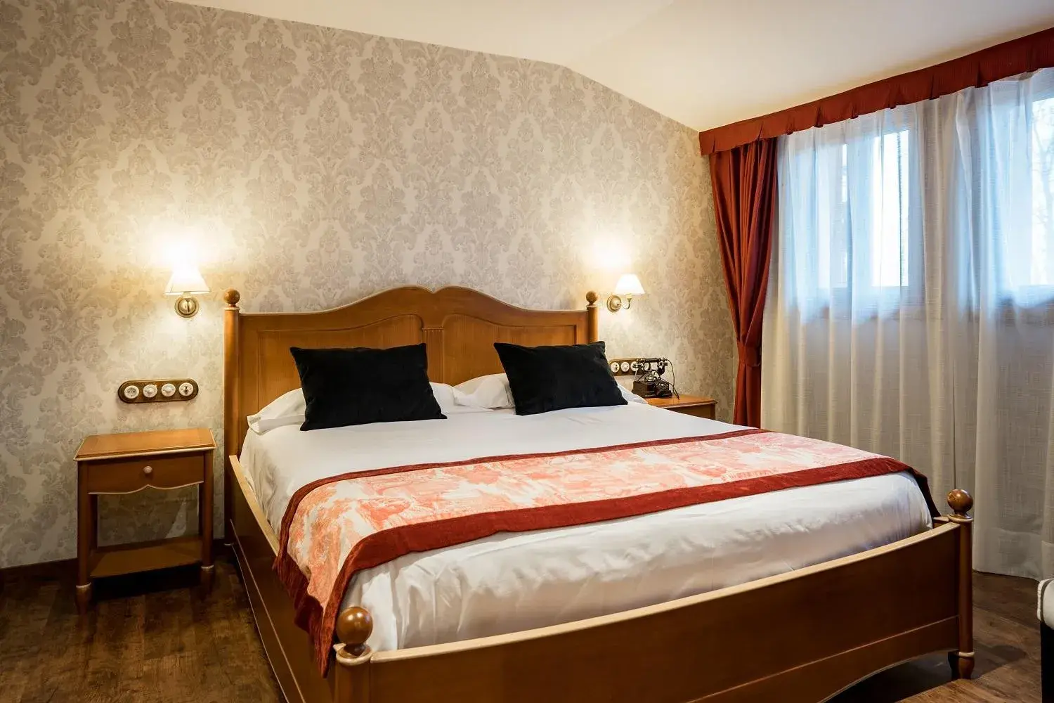 One-Bedroom Suite in Hotel Sant Bernat One-Bedroom Suite in Hotel Sant Bernat