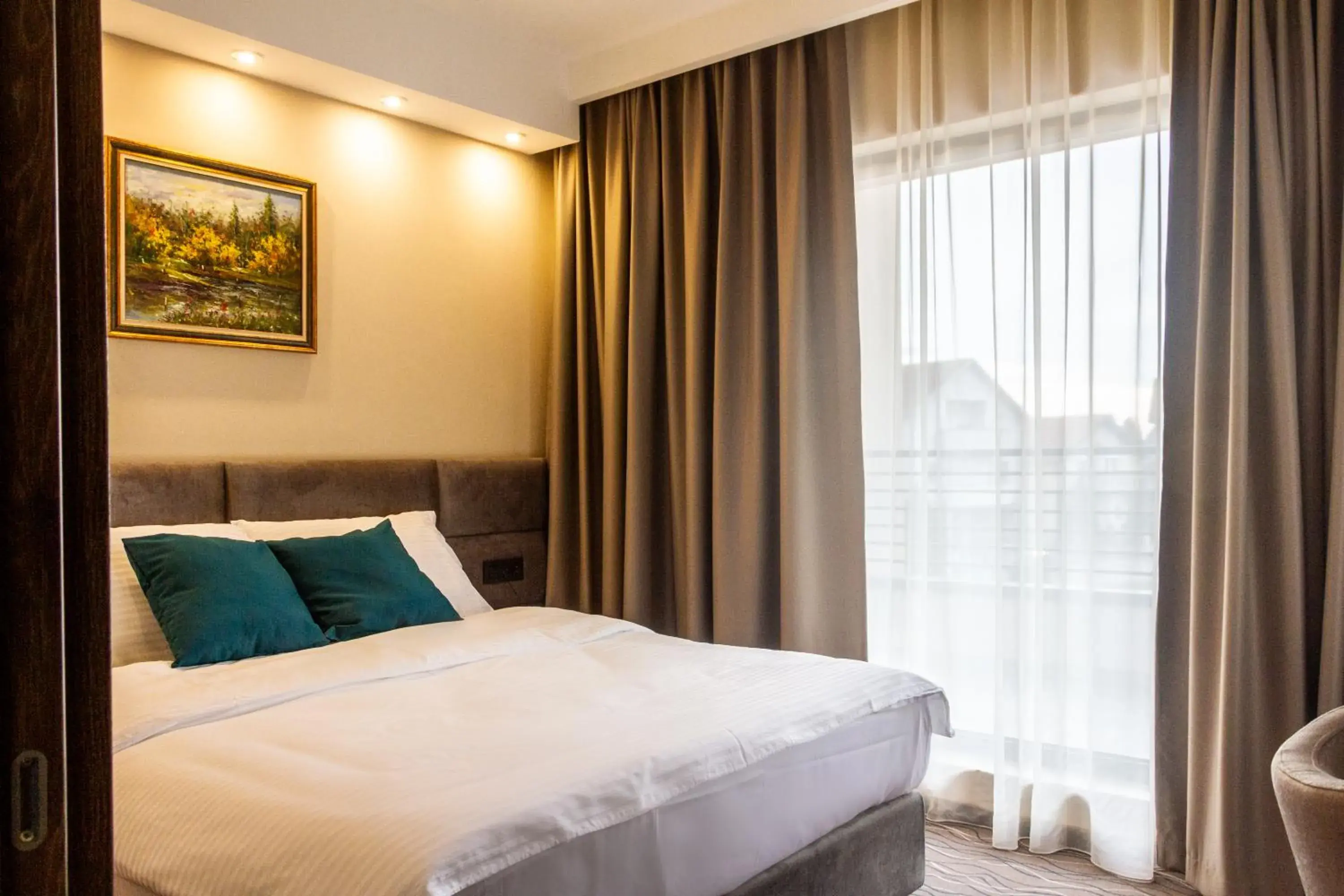 Deluxe Double Room with Extra Bed in Garni Hotel FILIA Deluxe Double Room with Extra Bed in Garni Hotel FILIA