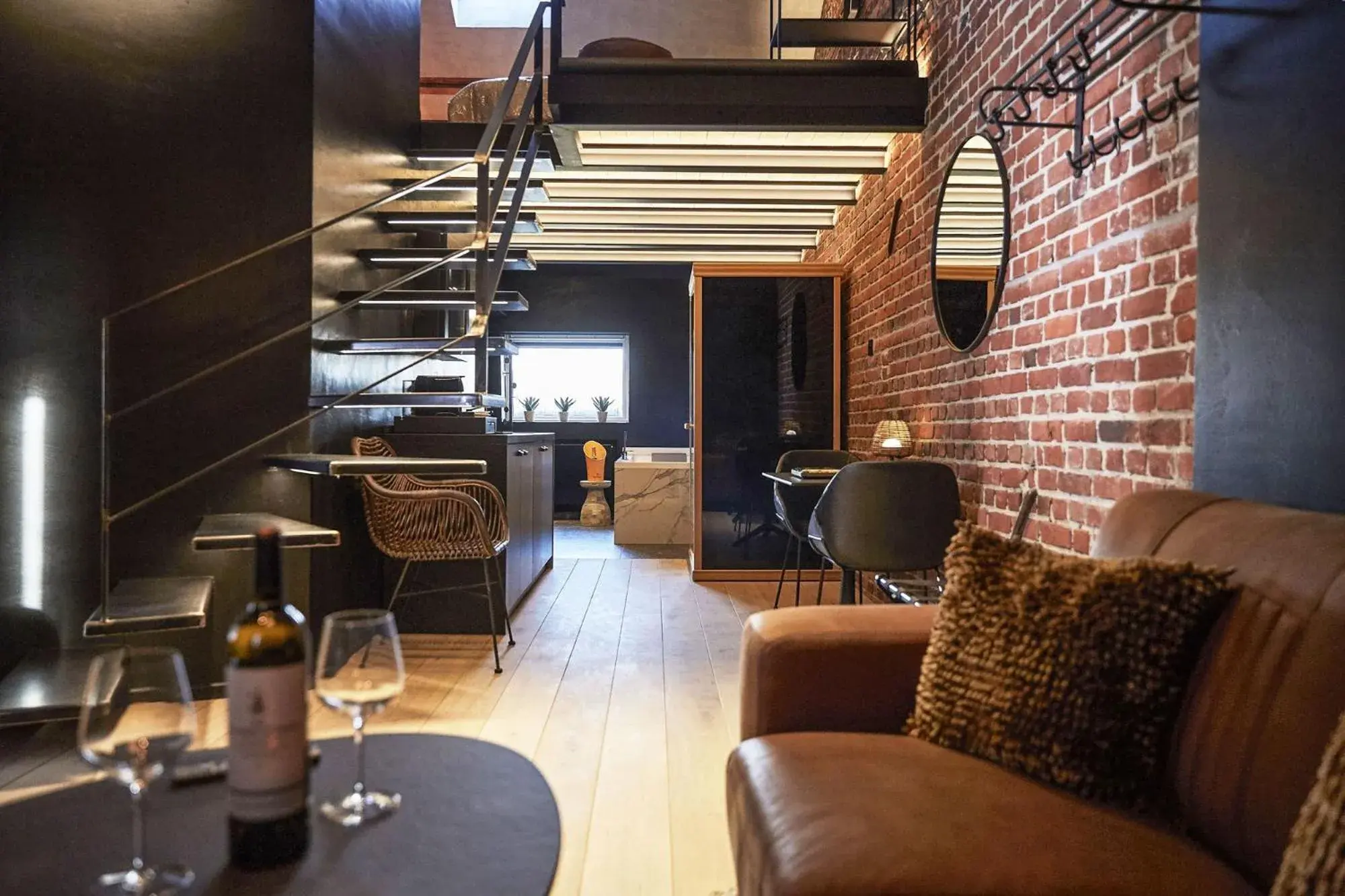 Suite with Spa Bath in Hotel ONIRO - Luxury Rooms & Wellness Suites Suite with Spa Bath in Hotel ONIRO - Luxury Rooms & Wellness Suites