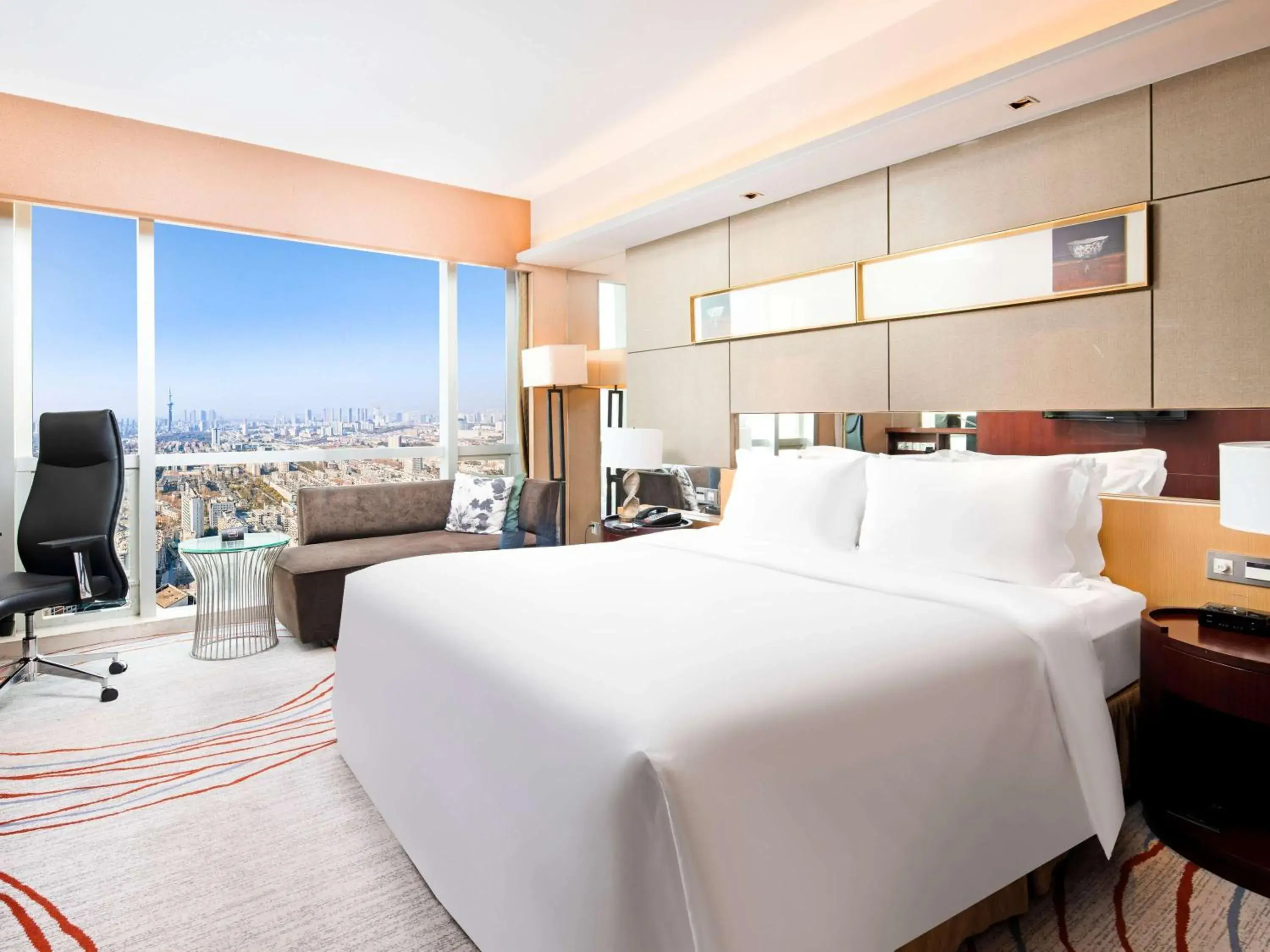 Superior King Room with City View - single occupancy in Sofitel Nanjing Galaxy Superior King Room with City View - single occupancy in Sofitel Nanjing Galaxy