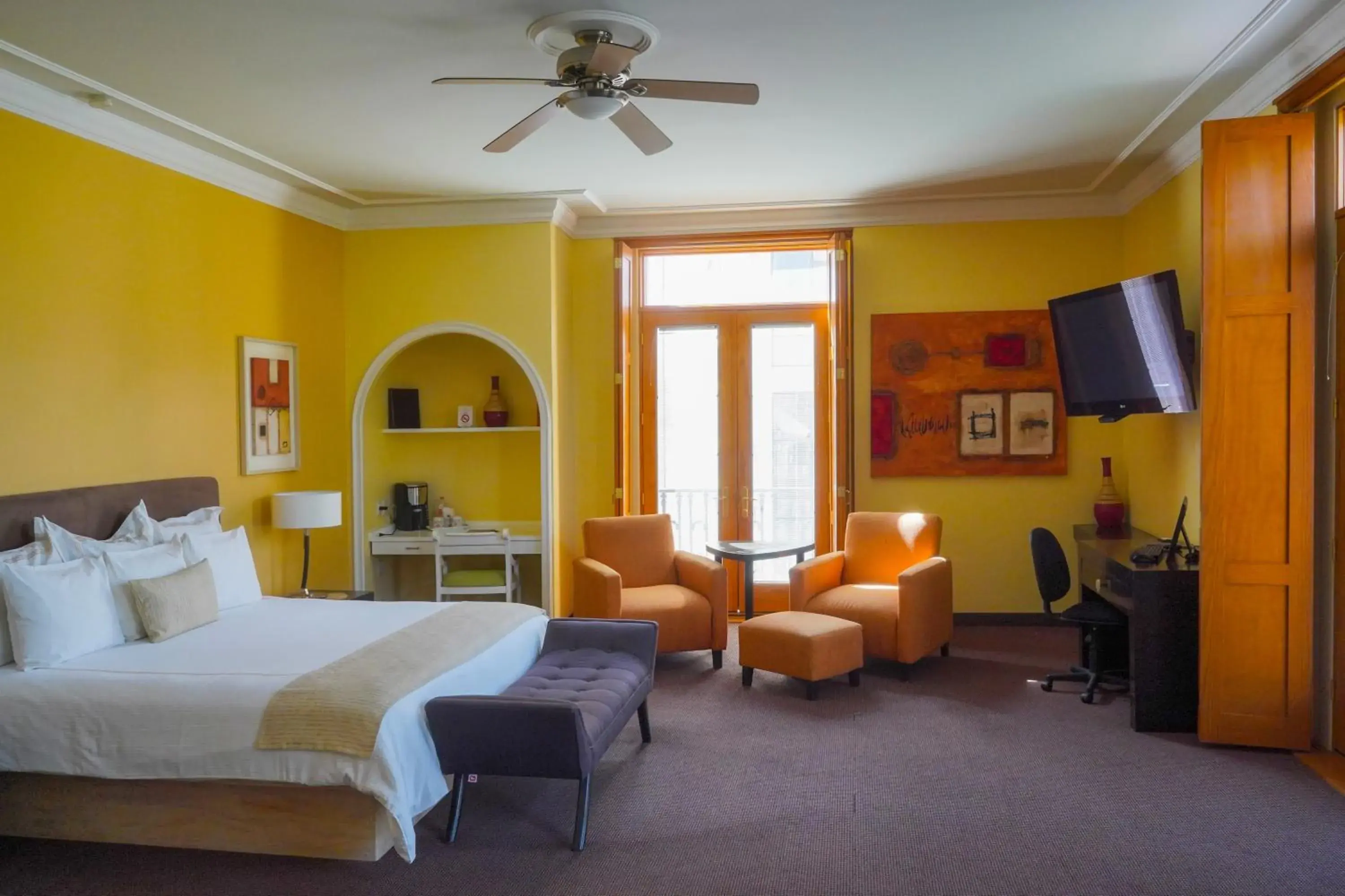 Deluxe King Suite in Gran Hotel de Querétaro Deluxe King Suite in Gran Hotel de Querétaro