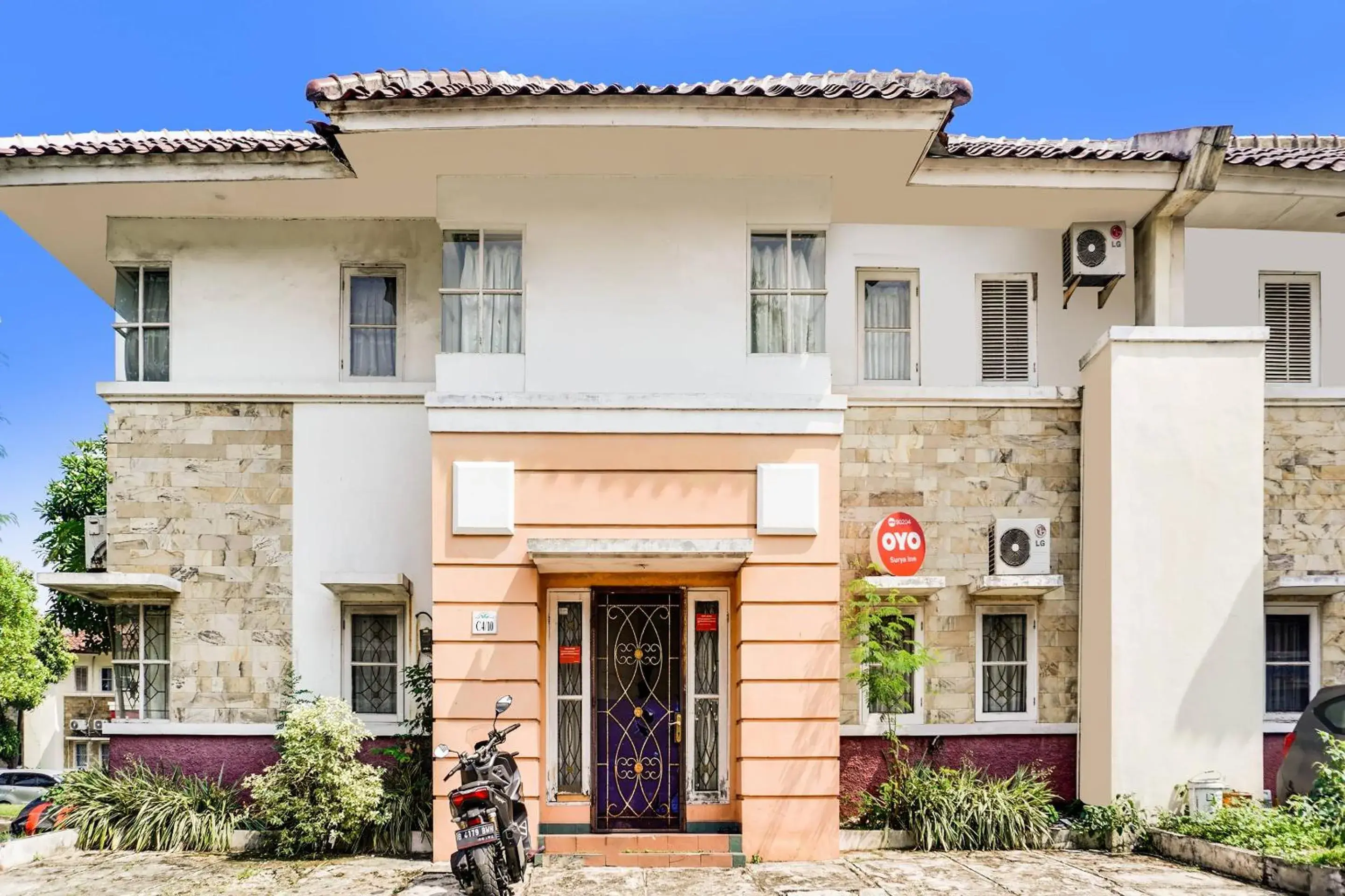 Surya Inn Syariah Cikarang RedPartner Surya Inn Syariah Cikarang RedPartner