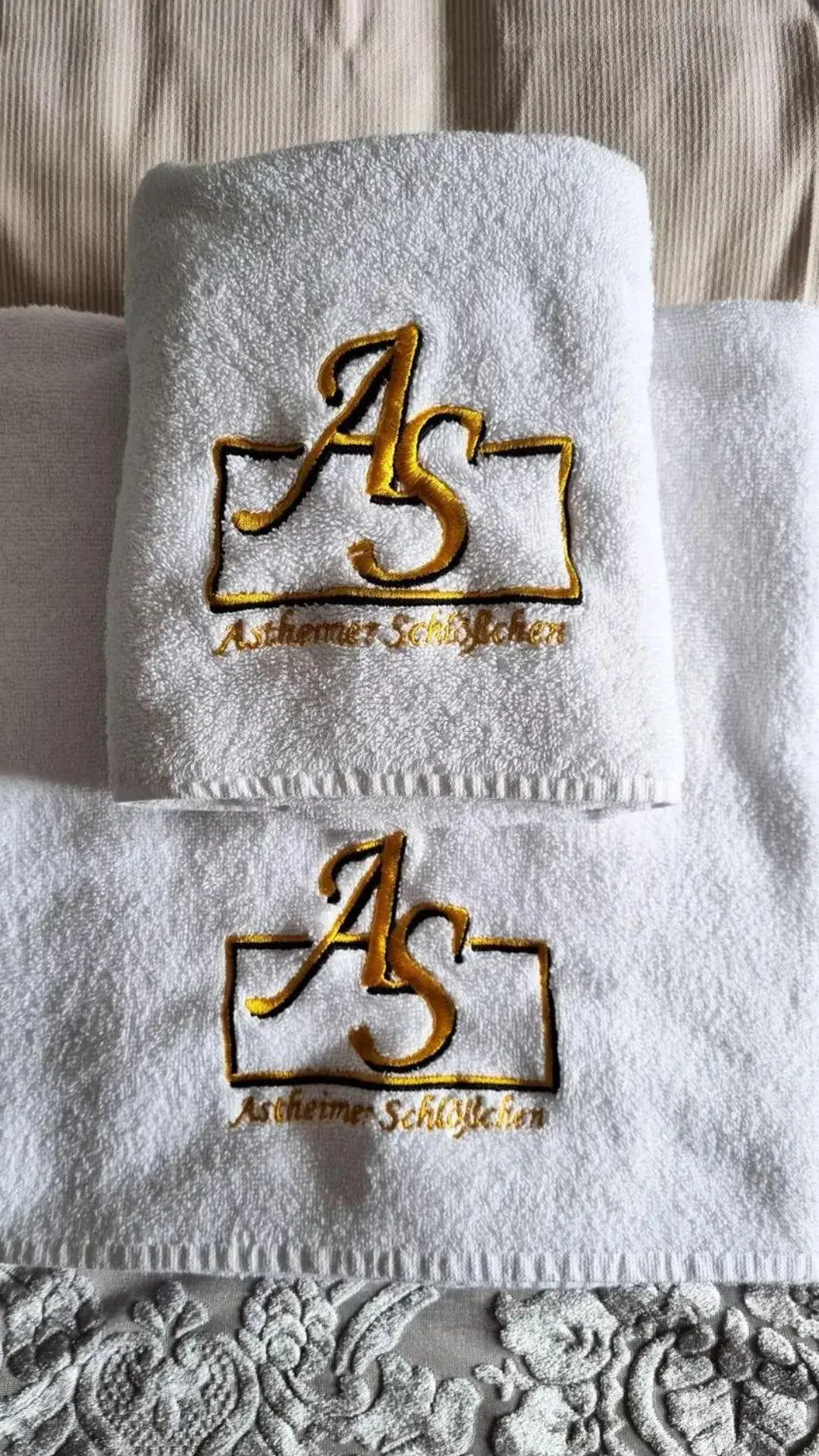 Deluxe Twin Room - single occupancy in Astheimer Schlösschen Deluxe Twin Room - single occupancy in Astheimer Schlösschen