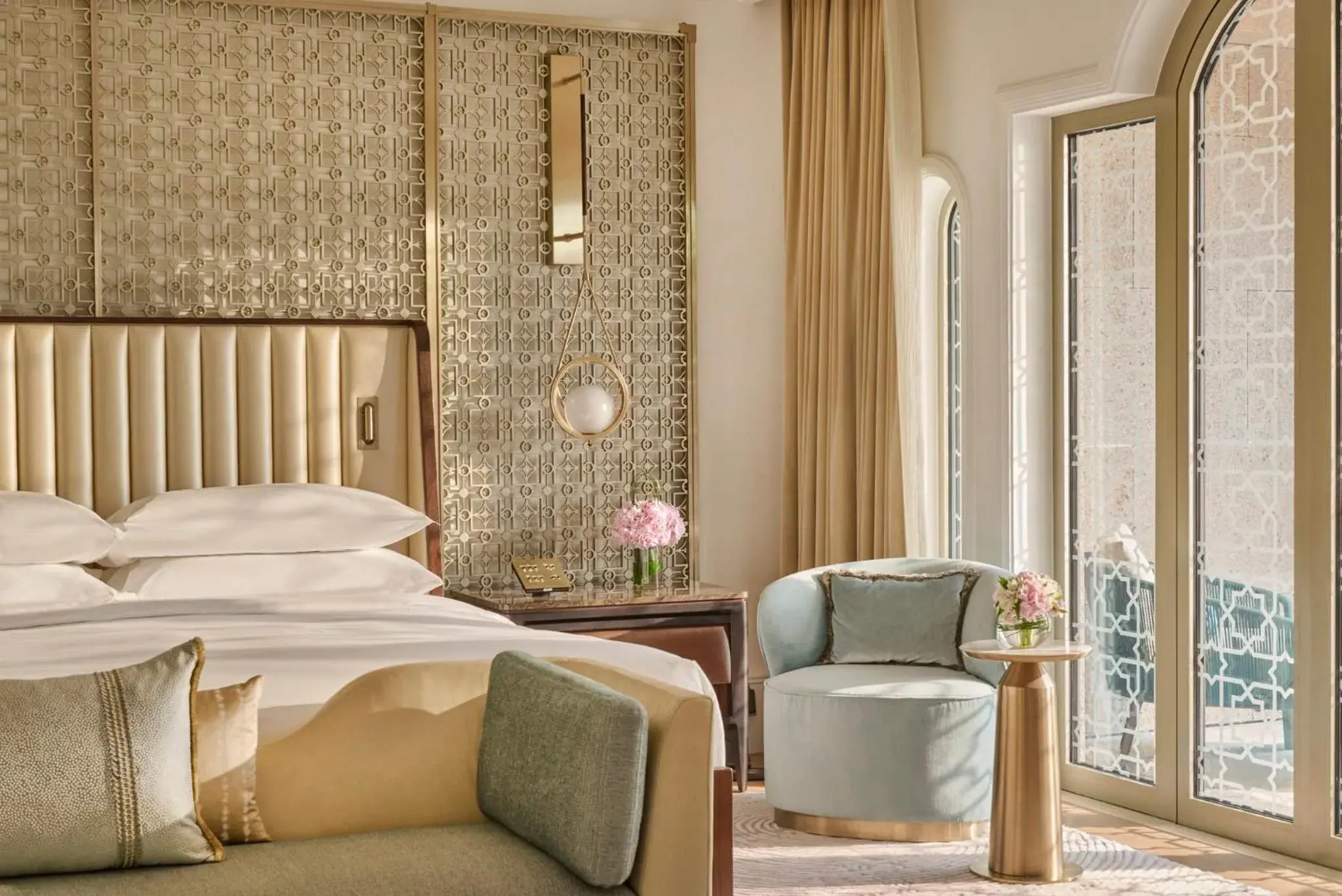 Family Club Deluxe Sea View Room in Emirates Palace Mandarin Oriental, Abu Dhabi Family Club Deluxe Sea View Room in Emirates Palace Mandarin Oriental, Abu Dhabi