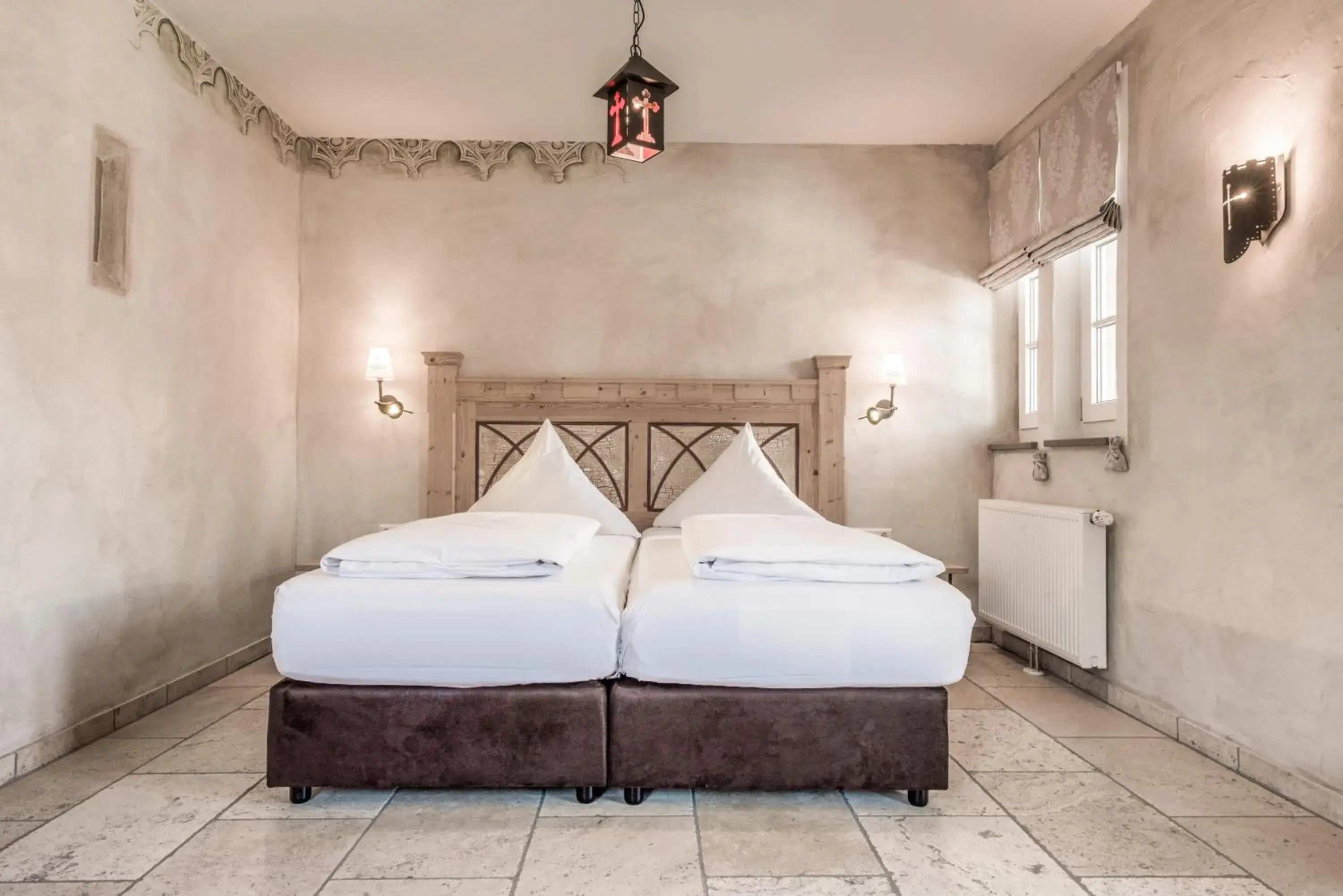 Double Room with Balcony in Hotel Arthus Double Room with Balcony in Hotel Arthus