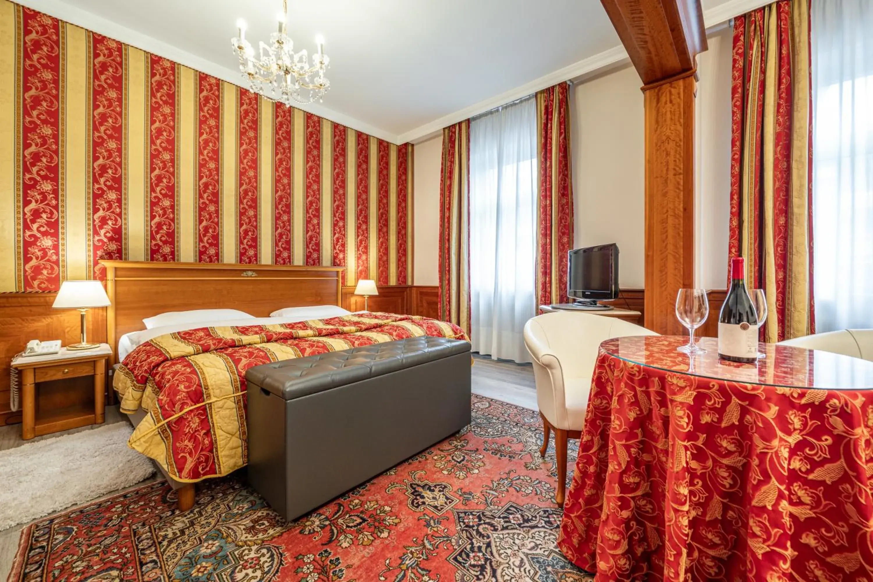 Vintage Junior Suite in Hotel Neue Post I self check-in Vintage Junior Suite in Hotel Neue Post I self check-in