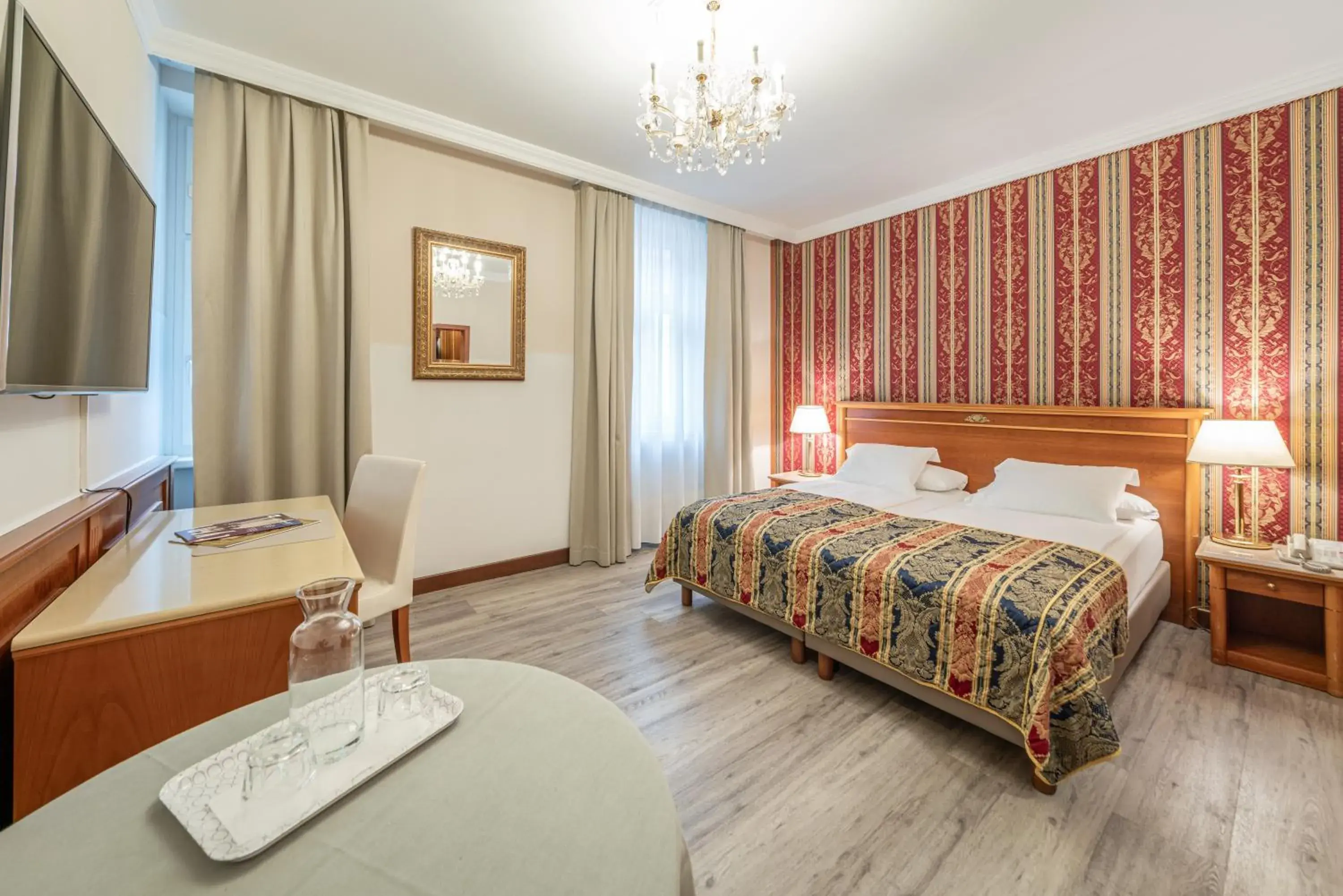 Comfort Double or Twin Room - single occupancy in Hotel Neue Post I self check-in Comfort Double or Twin Room - single occupancy in Hotel Neue Post I self check-in