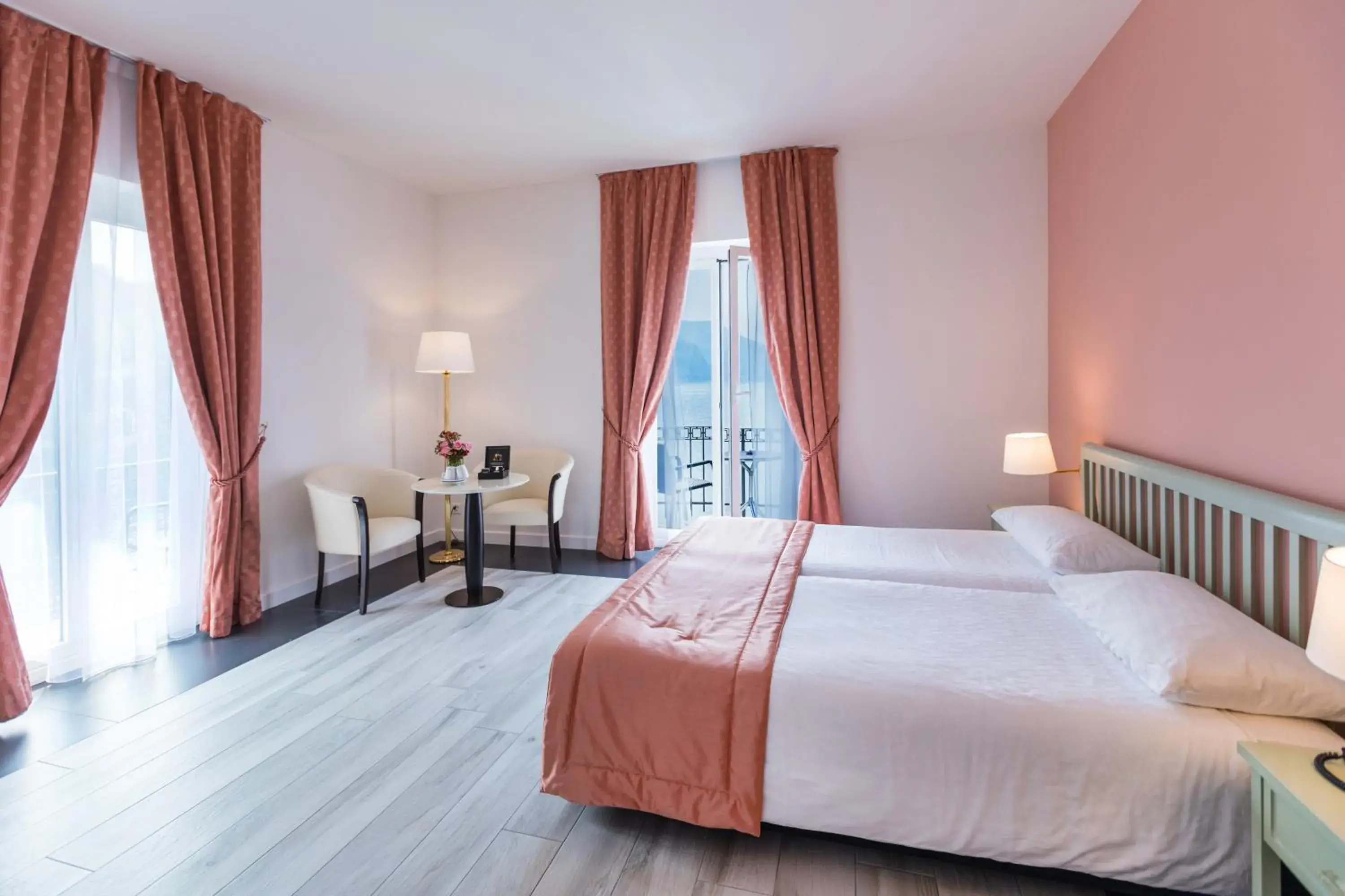 Double or Twin Room with Balcony and Lake View - single occupancy in Hotel Lido Seegarten Double or Twin Room with Balcony and Lake View - single occupancy in Hotel Lido Seegarten