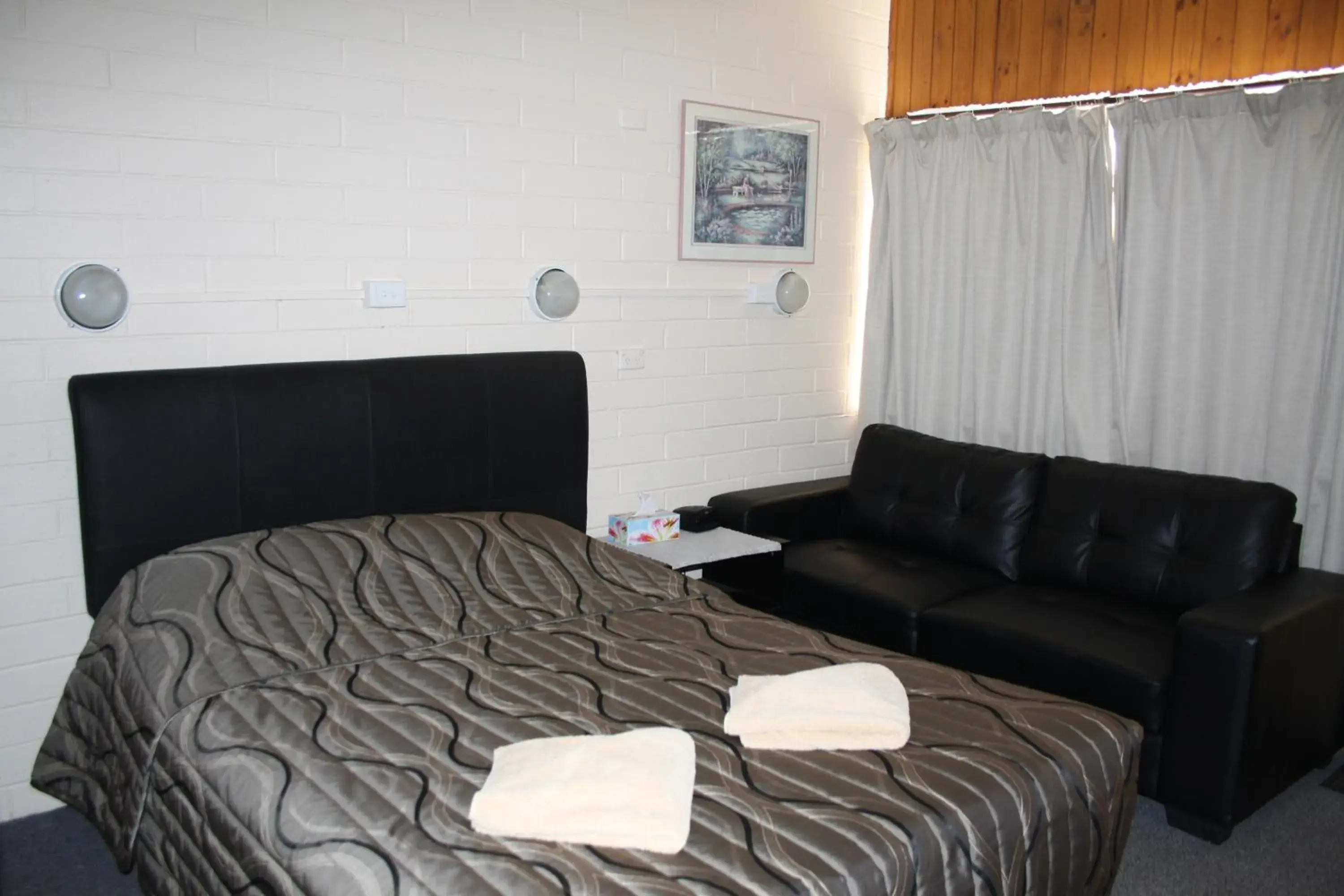 Double Room in Nhill Oasis Motel Double Room in Nhill Oasis Motel