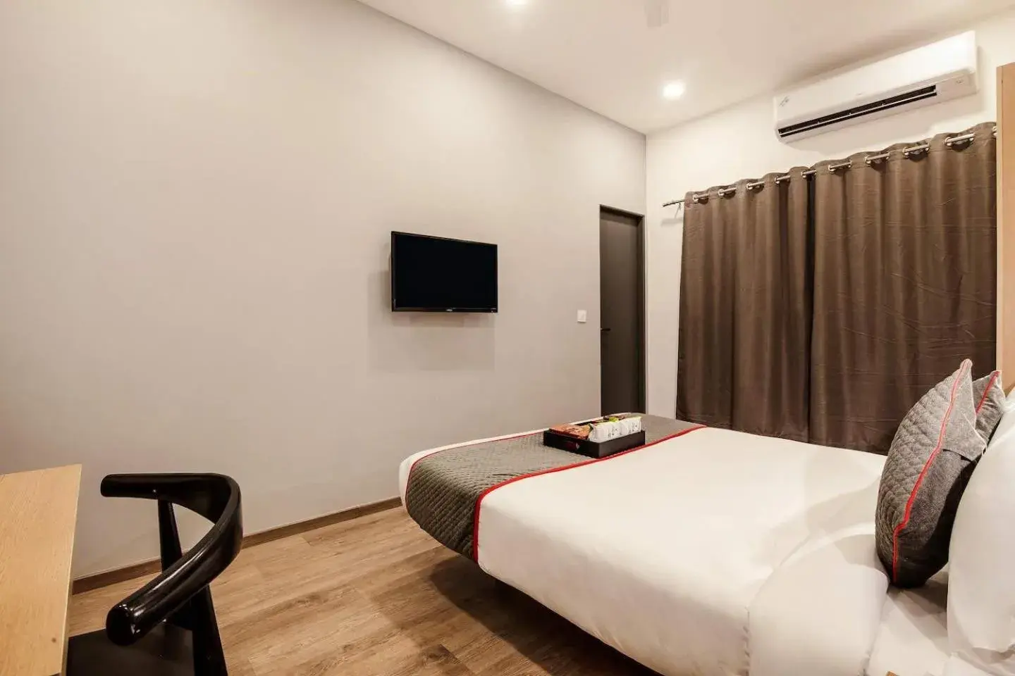 Deluxe Double Room - single occupancy in Hotel The Onyx Deluxe Double Room - single occupancy in Hotel The Onyx