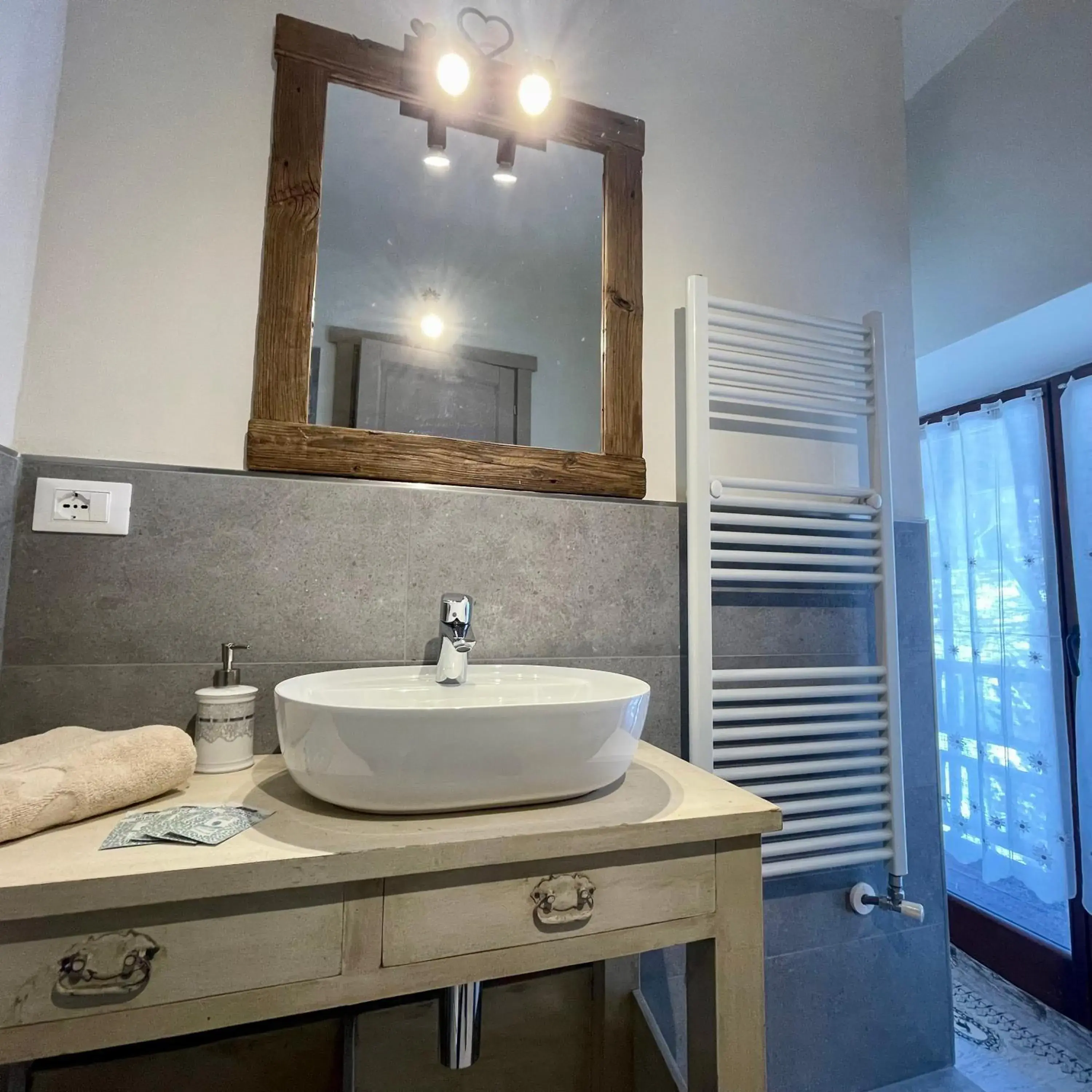 Double Room with Private Bathroom in Rifugio Baita Gimont Double Room with Private Bathroom in Rifugio Baita Gimont