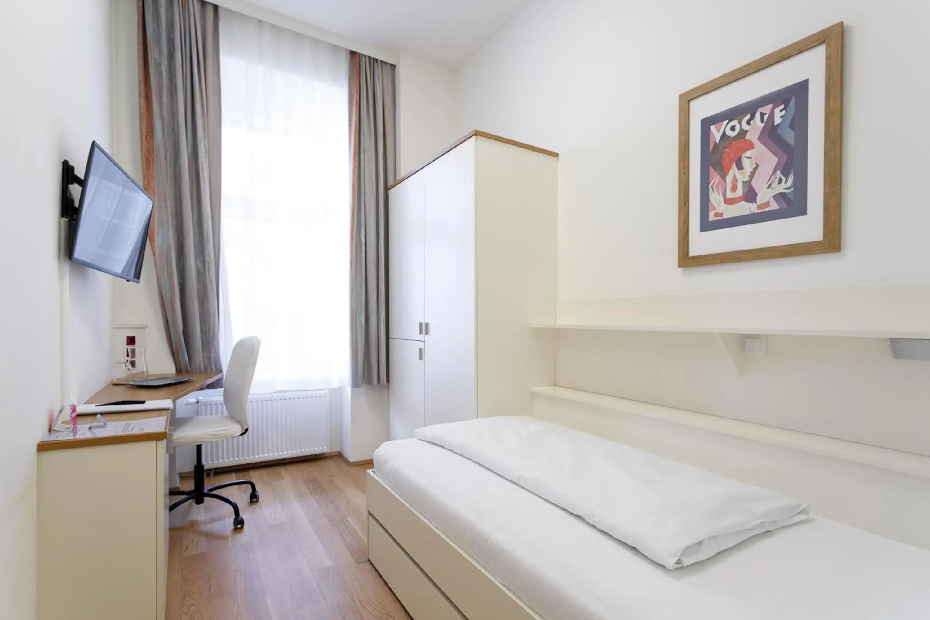 Deluxe Single Room in Riess City Rooms - Self Check-in Deluxe Single Room in Riess City Rooms - Self Check-in