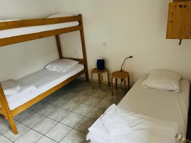 Family Junior Suite in HOSTEL Les Bois Verts - Les Herbiers Family Junior Suite in HOSTEL Les Bois Verts - Les Herbiers