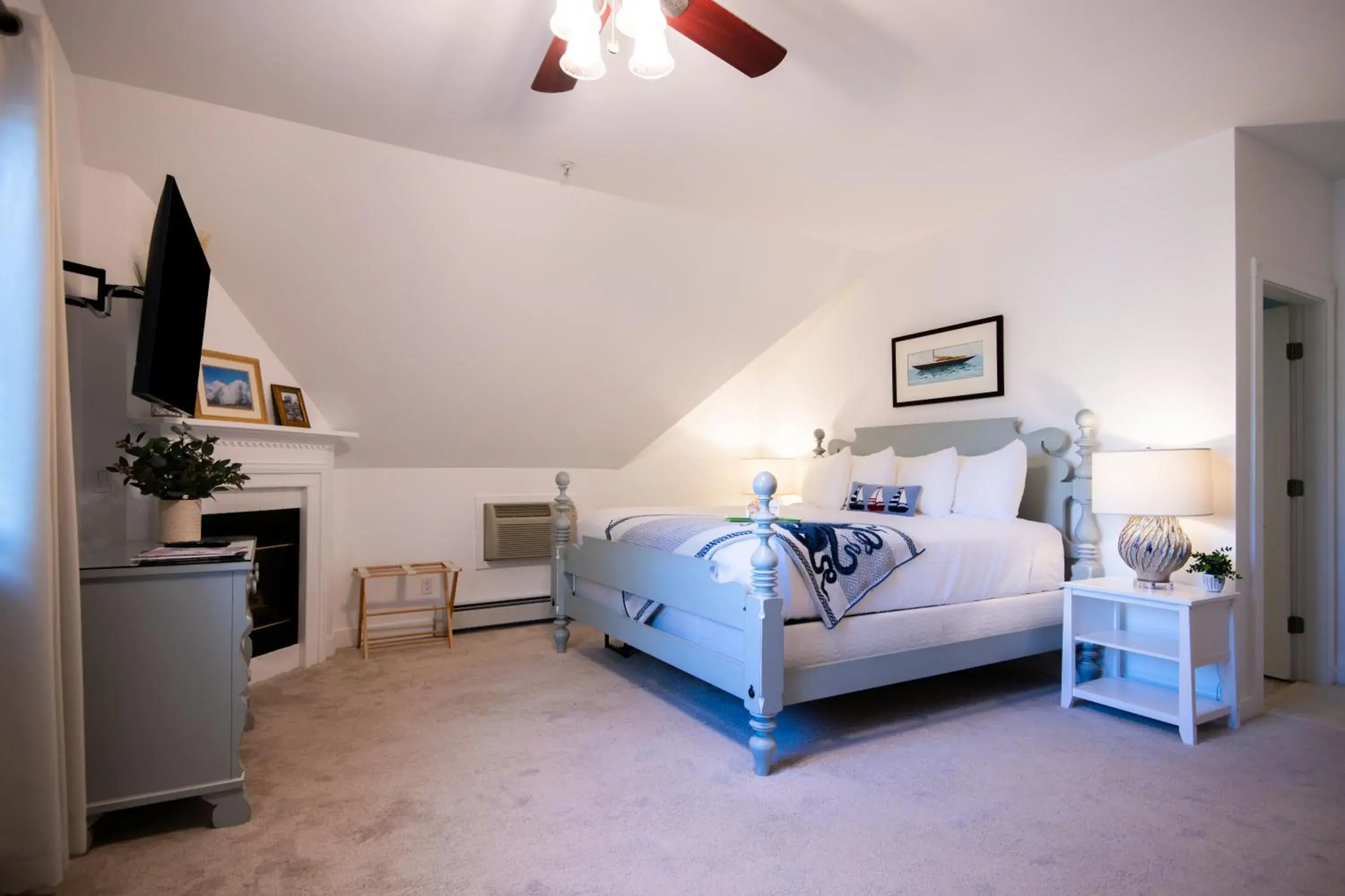 Acadia Cottage King in Sand Bar Cottage Inn Acadia Cottage King in Sand Bar Cottage Inn