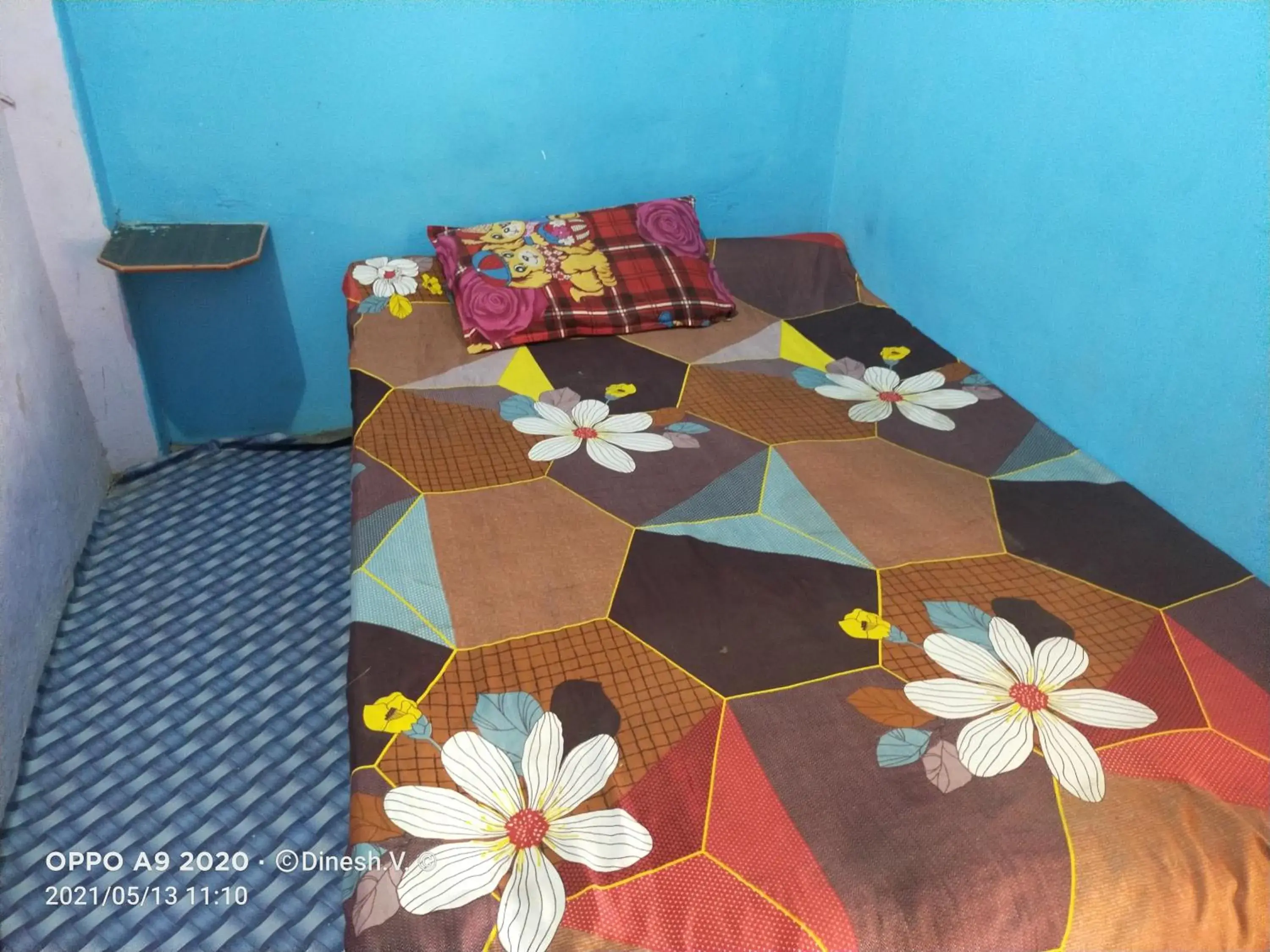 Single Room with Private External Bathroom in Maa Vaishno Guest House Single Room with Private External Bathroom in Maa Vaishno Guest House