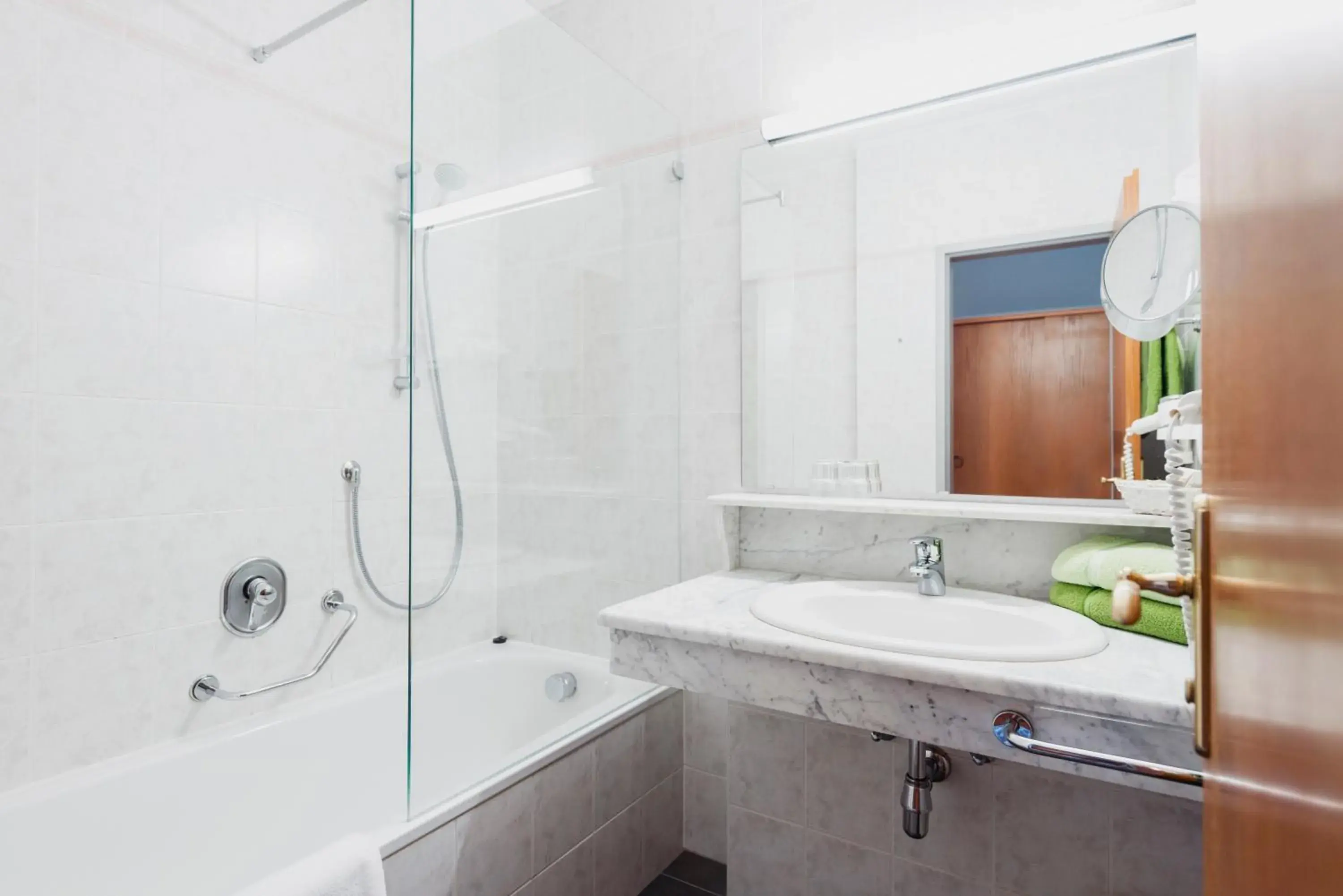 Deluxe Family Room in Hotel Zum Mohren Deluxe Family Room in Hotel Zum Mohren