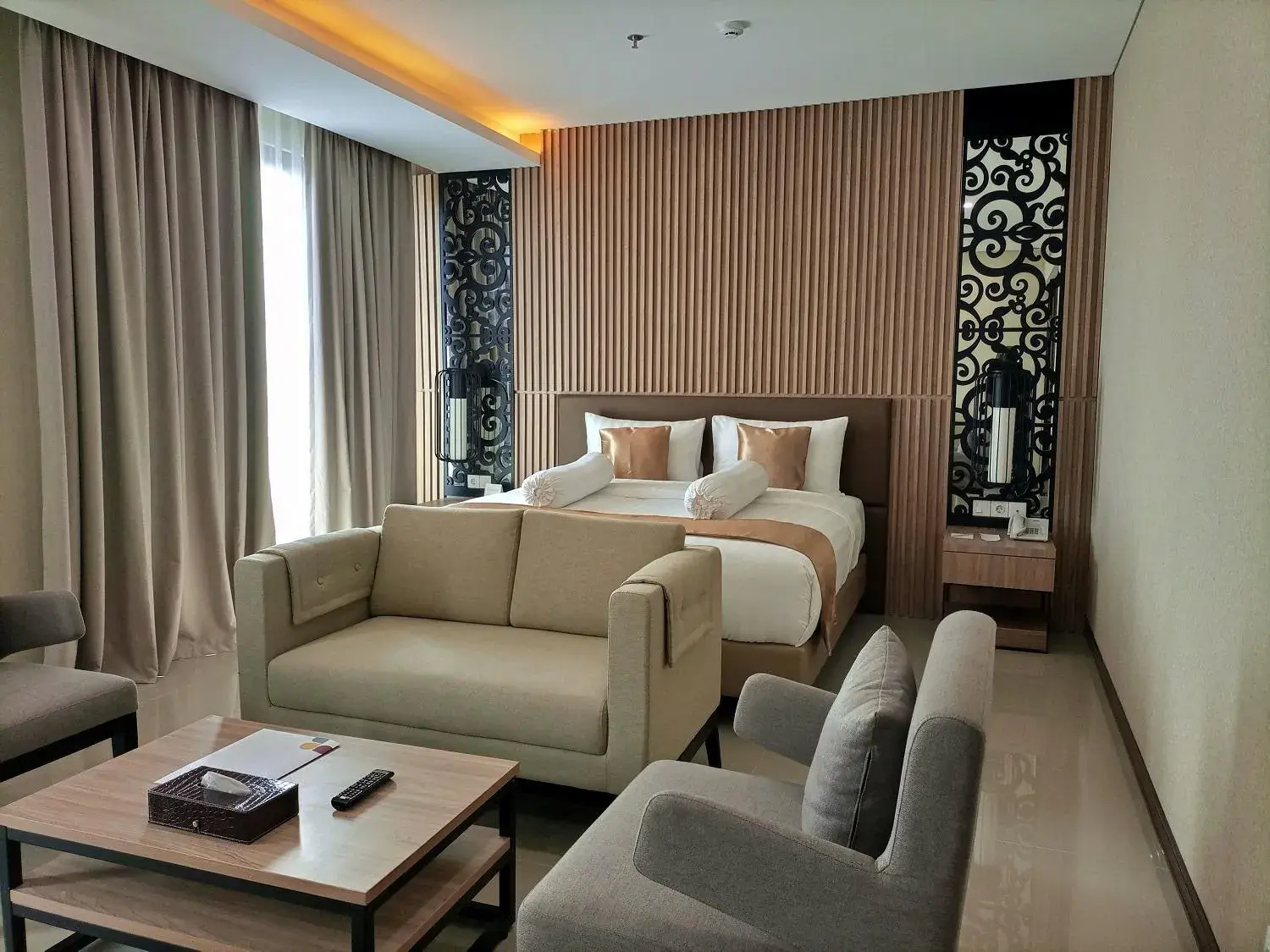 Suite in Braling Grand Hotel Purbalingga, Azana Hotels Collection Suite in Braling Grand Hotel Purbalingga, Azana Hotels Collection