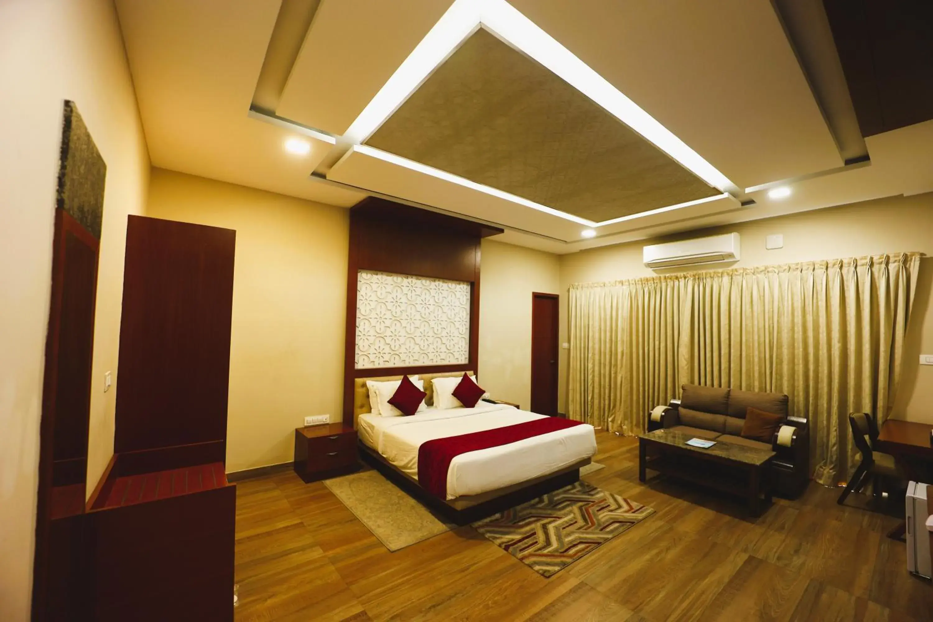 Family Suite in coral beach resort Family Suite in coral beach resort