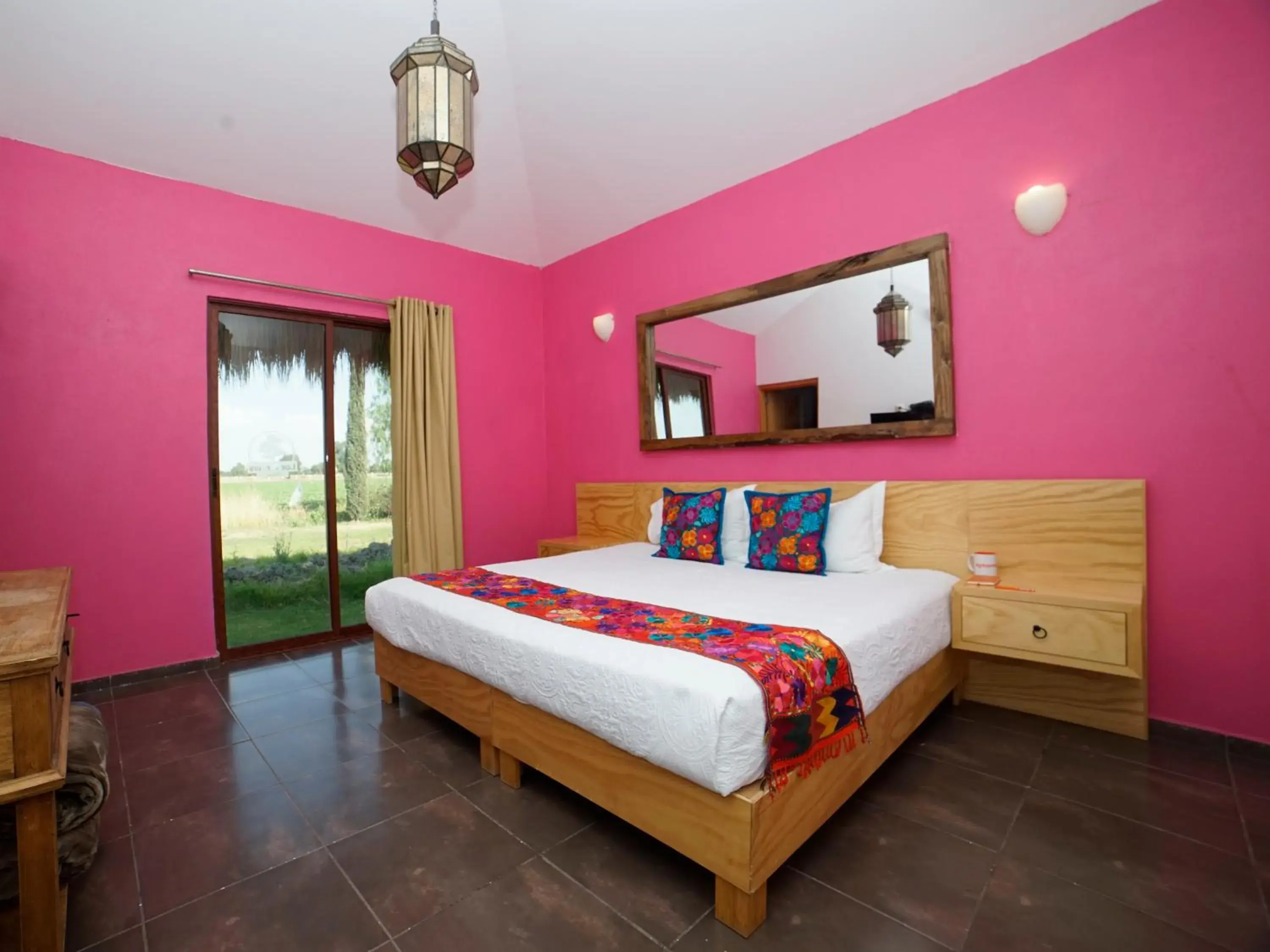 Standard Queen Room in Hotel y Villas Los Pirules by Rotamundos Standard Queen Room in Hotel y Villas Los Pirules by Rotamundos