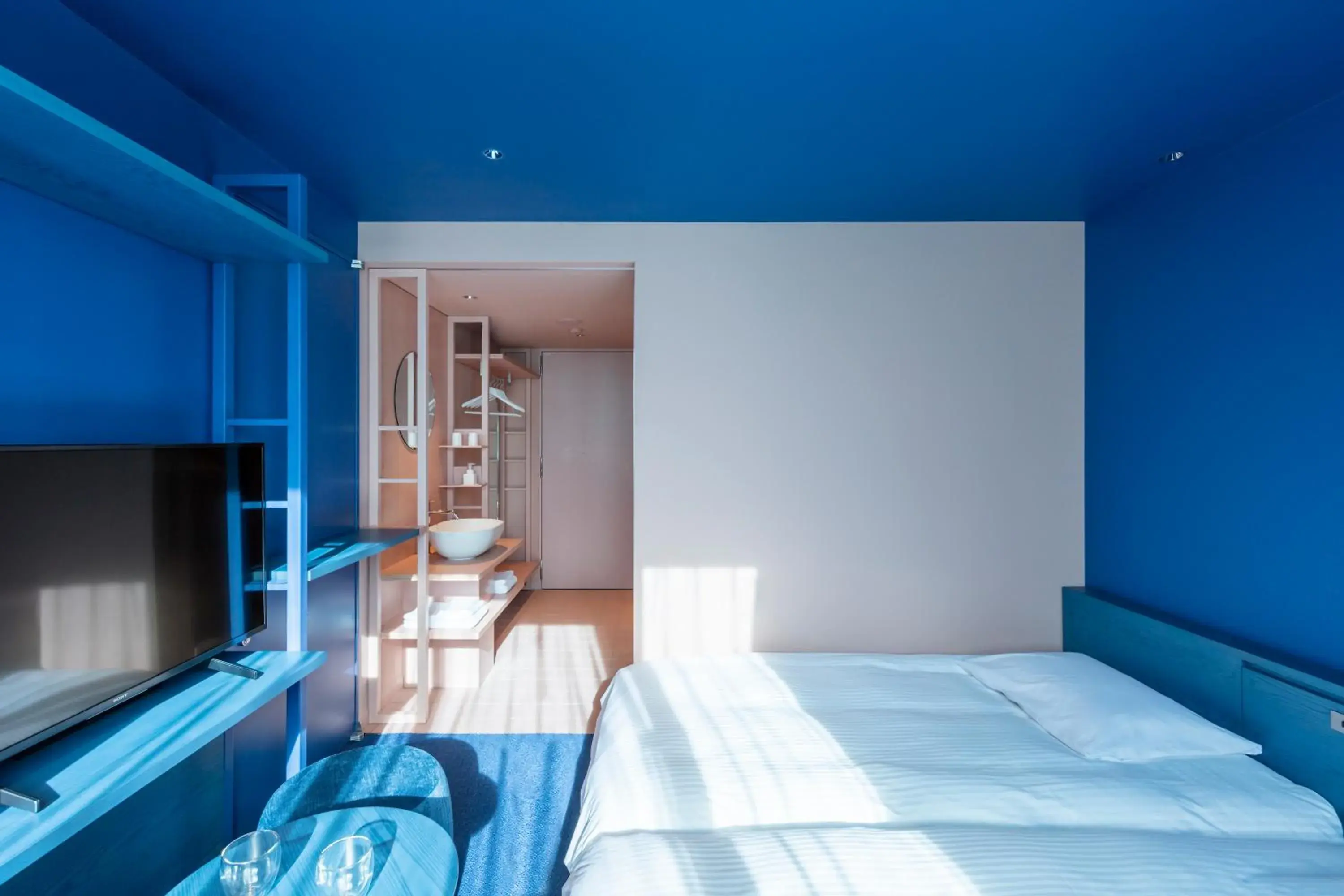 【dark blue】Connecting Room B in toggle hotel suidobashi TOKYO 【dark blue】Connecting Room B in toggle hotel suidobashi TOKYO