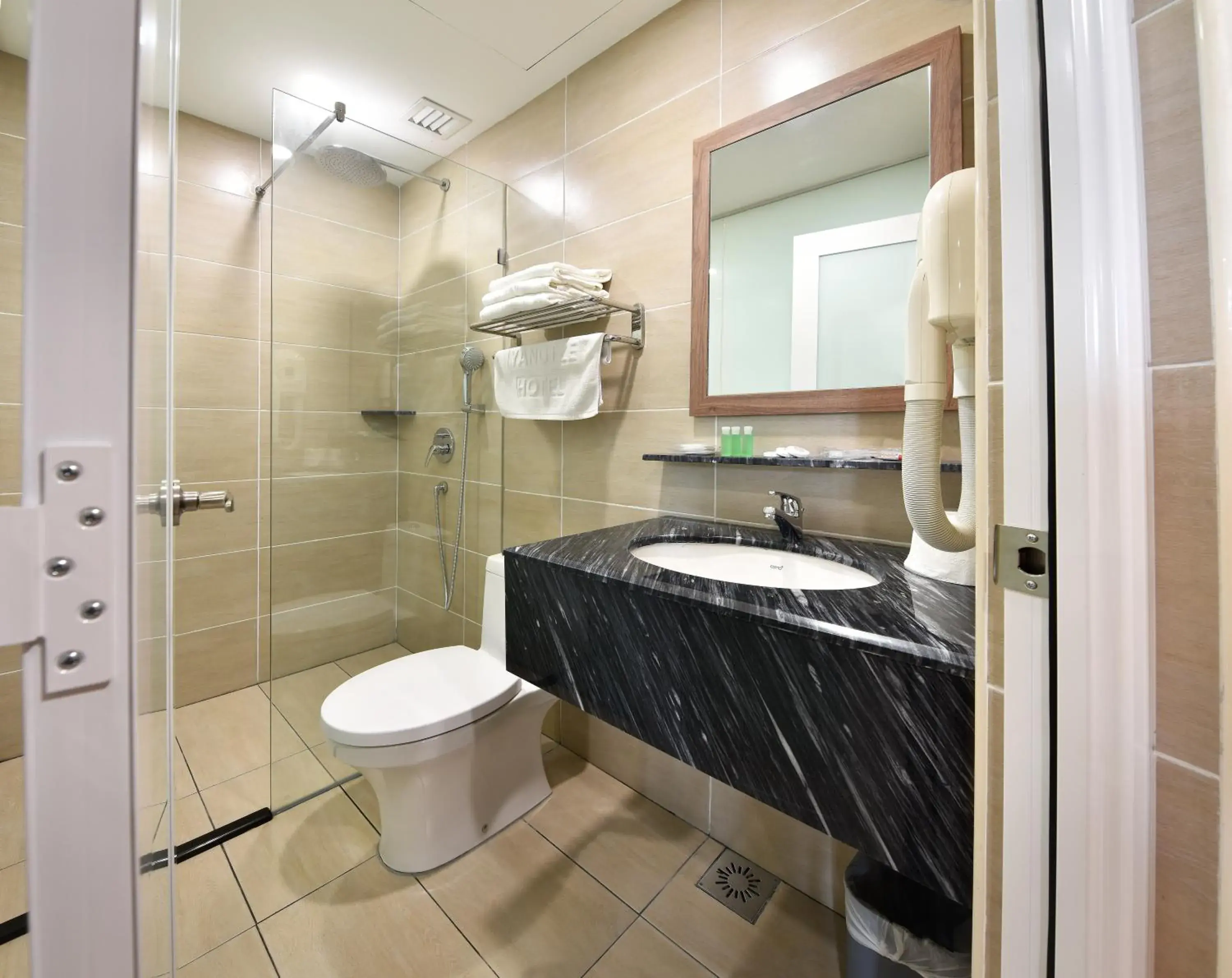 Family Suite in YANGTZE HOTEL 长江酒店 Family Suite in YANGTZE HOTEL 长江酒店