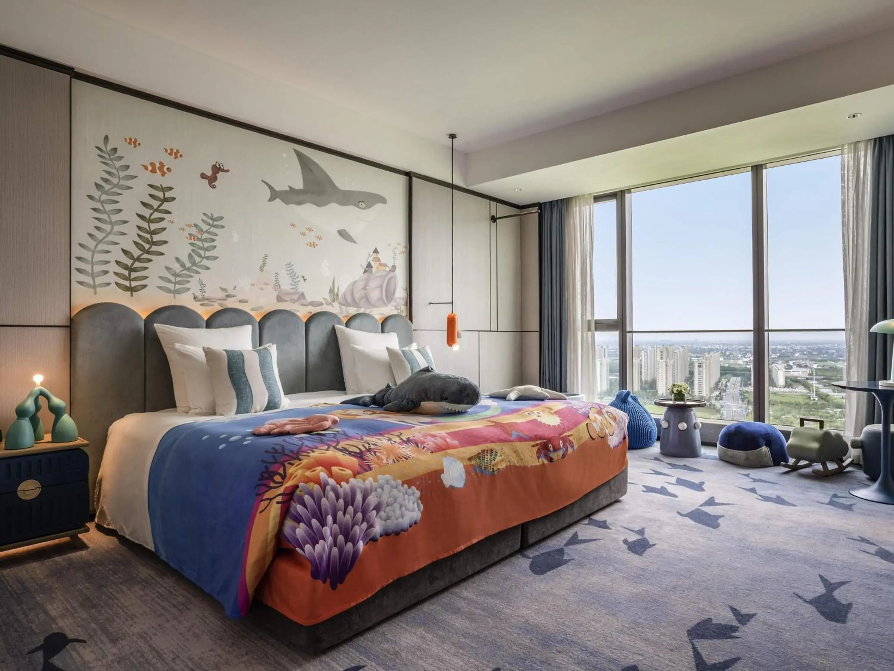 Premium Deluxe Family King Room - High Floor in Pullman Jiaxing Pinghu Excellence Premium Deluxe Family King Room - High Floor in Pullman Jiaxing Pinghu Excellence