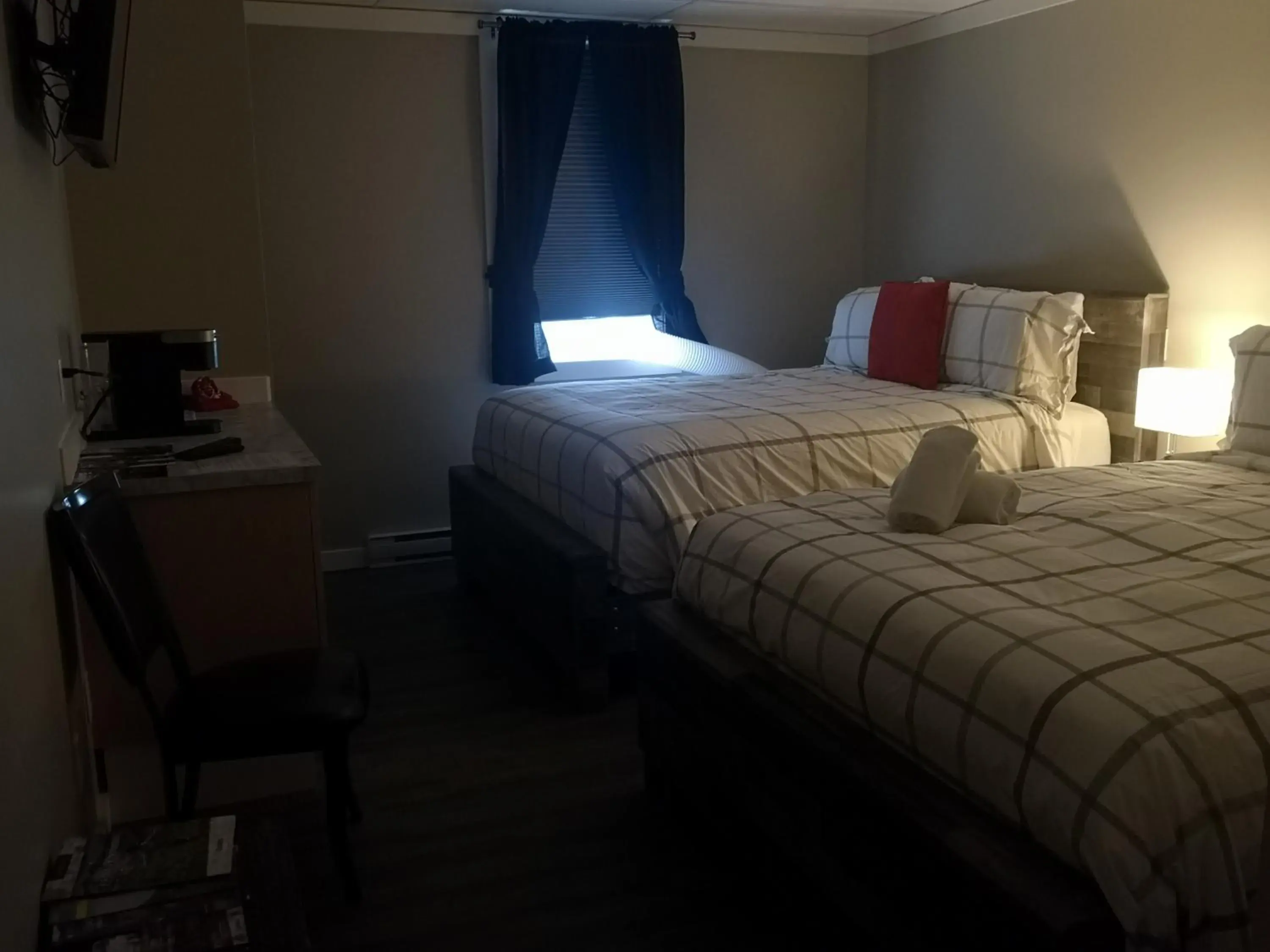 Standard Queen Room with Two Queen Beds in The Cache Hotel and Lodgings Standard Queen Room with Two Queen Beds in The Cache Hotel and Lodgings