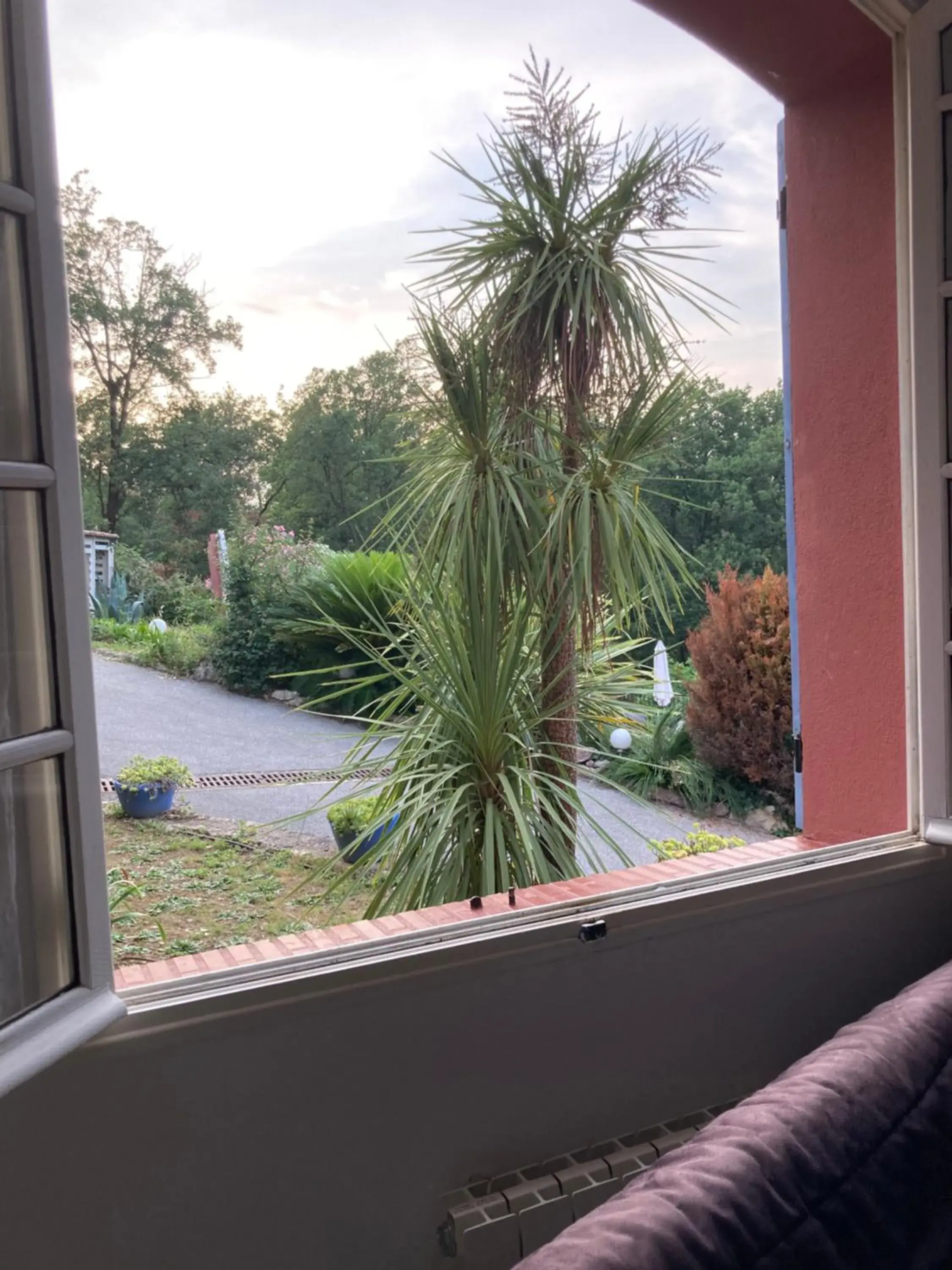 Standard Quadruple Room in Le Mas de la Verrerie Standard Quadruple Room in Le Mas de la Verrerie