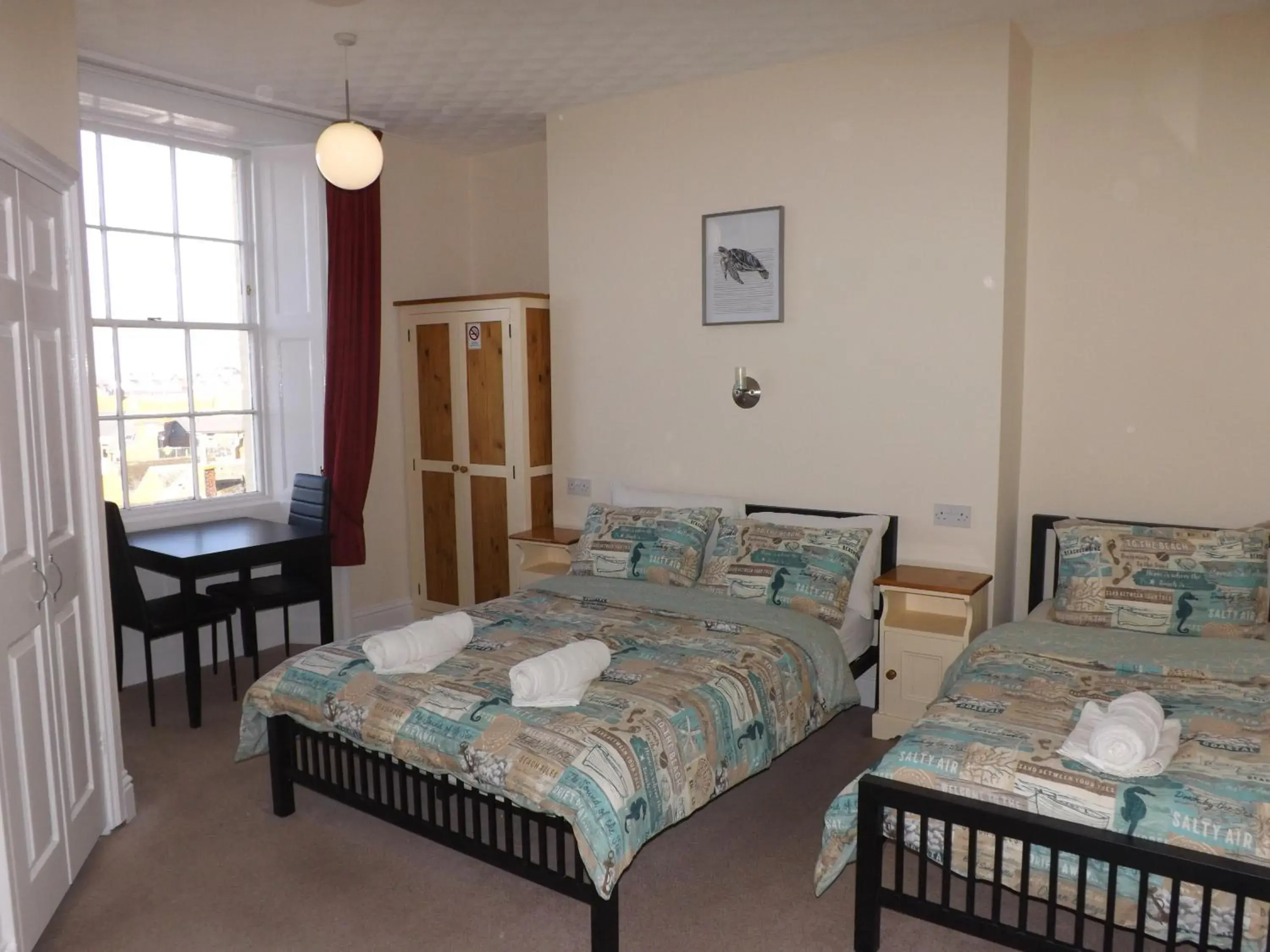 Triple Room in The Edenhurst Guesthouse Triple Room in The Edenhurst Guesthouse