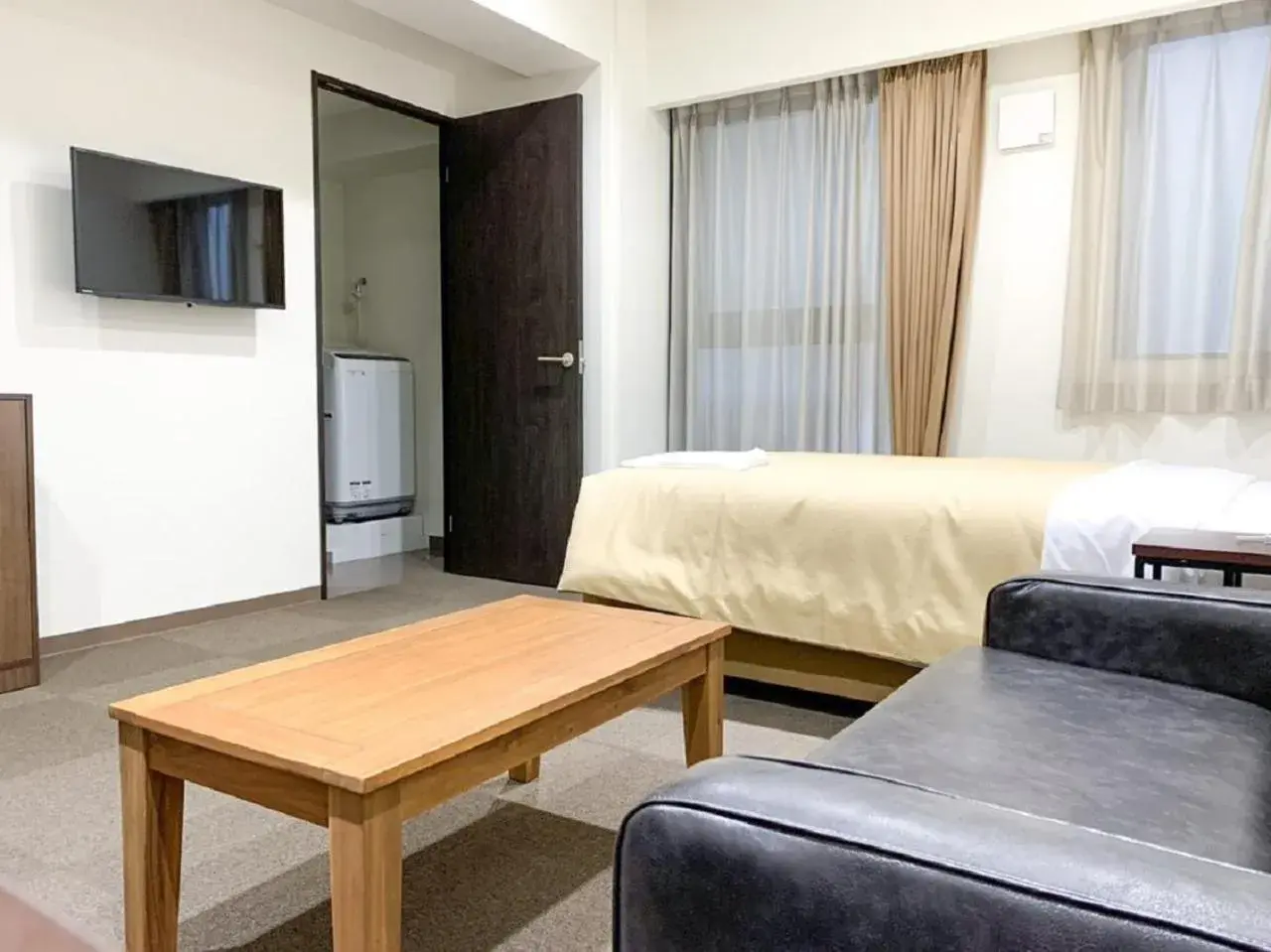 Luxury Twin Room - single occupancy - Non-Smoking in HOTEL LiVEMAX Kyoto Nijojonishi Luxury Twin Room - single occupancy - Non-Smoking in HOTEL LiVEMAX Kyoto Nijojonishi
