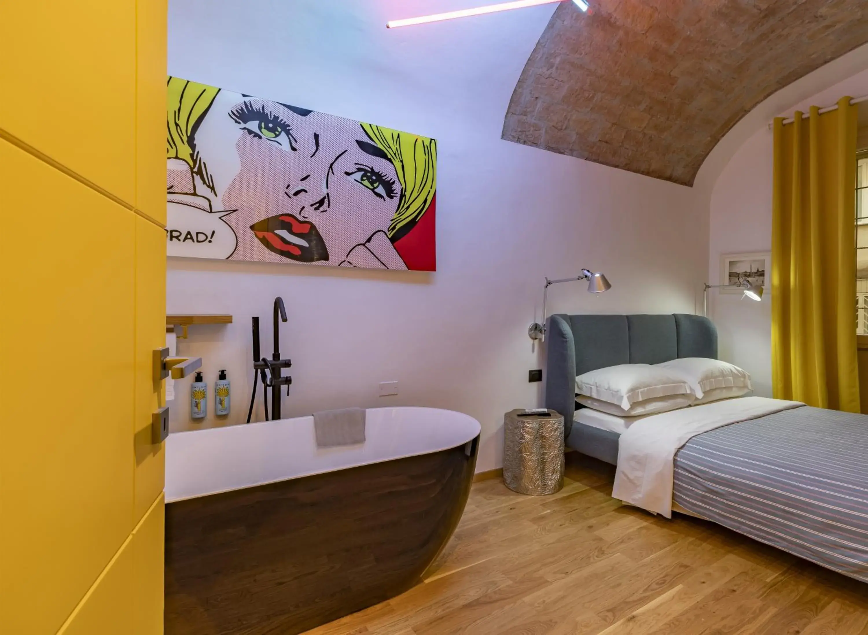 Double Room with Spa Bath in Superdab Double Room with Spa Bath in Superdab